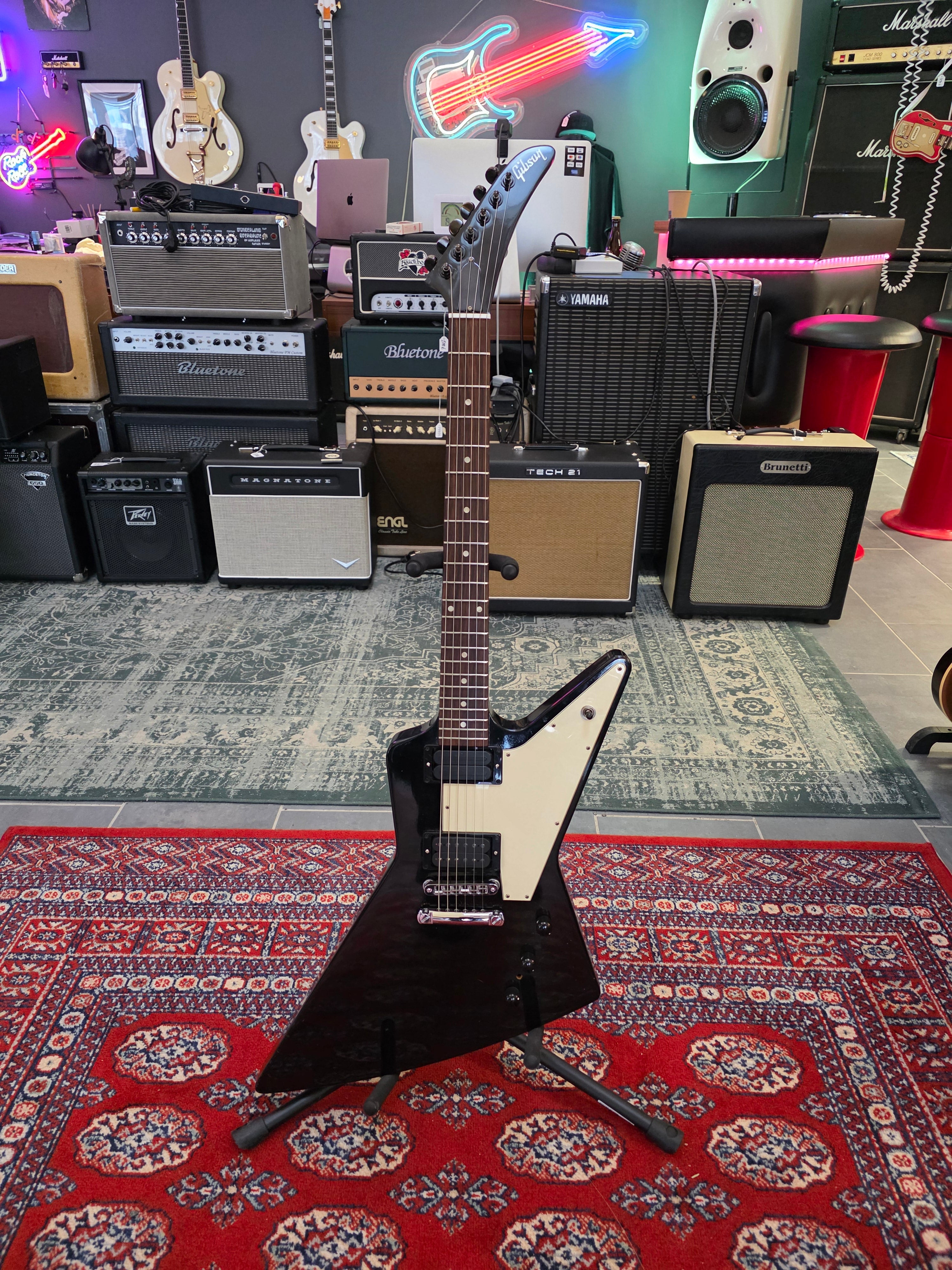 Gibson Explorer Ebony 2011