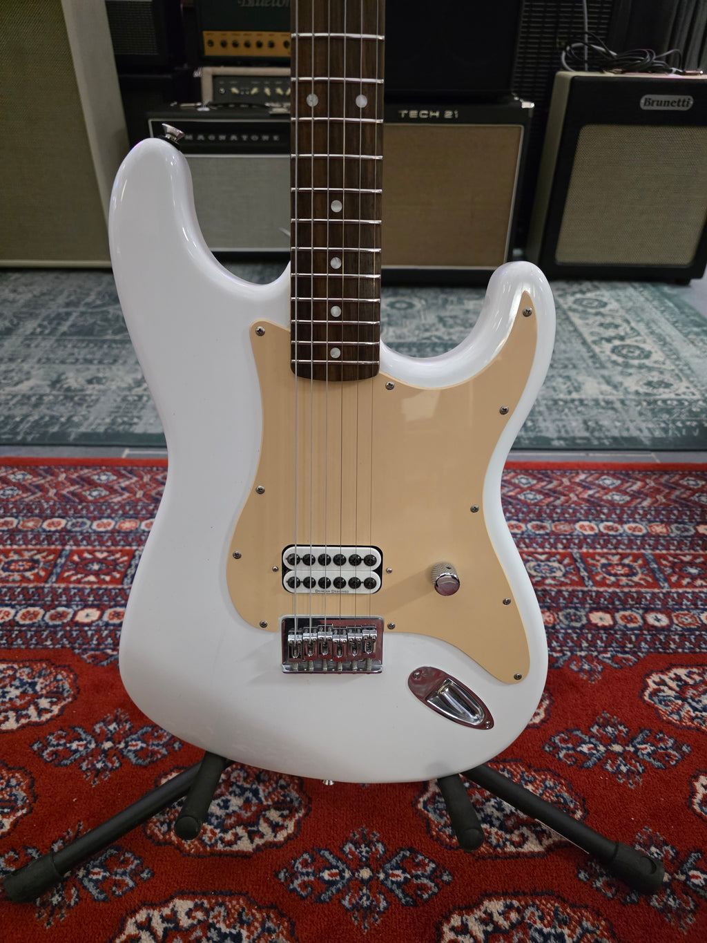 Squier Tom DeLonge Signature Stratocaster