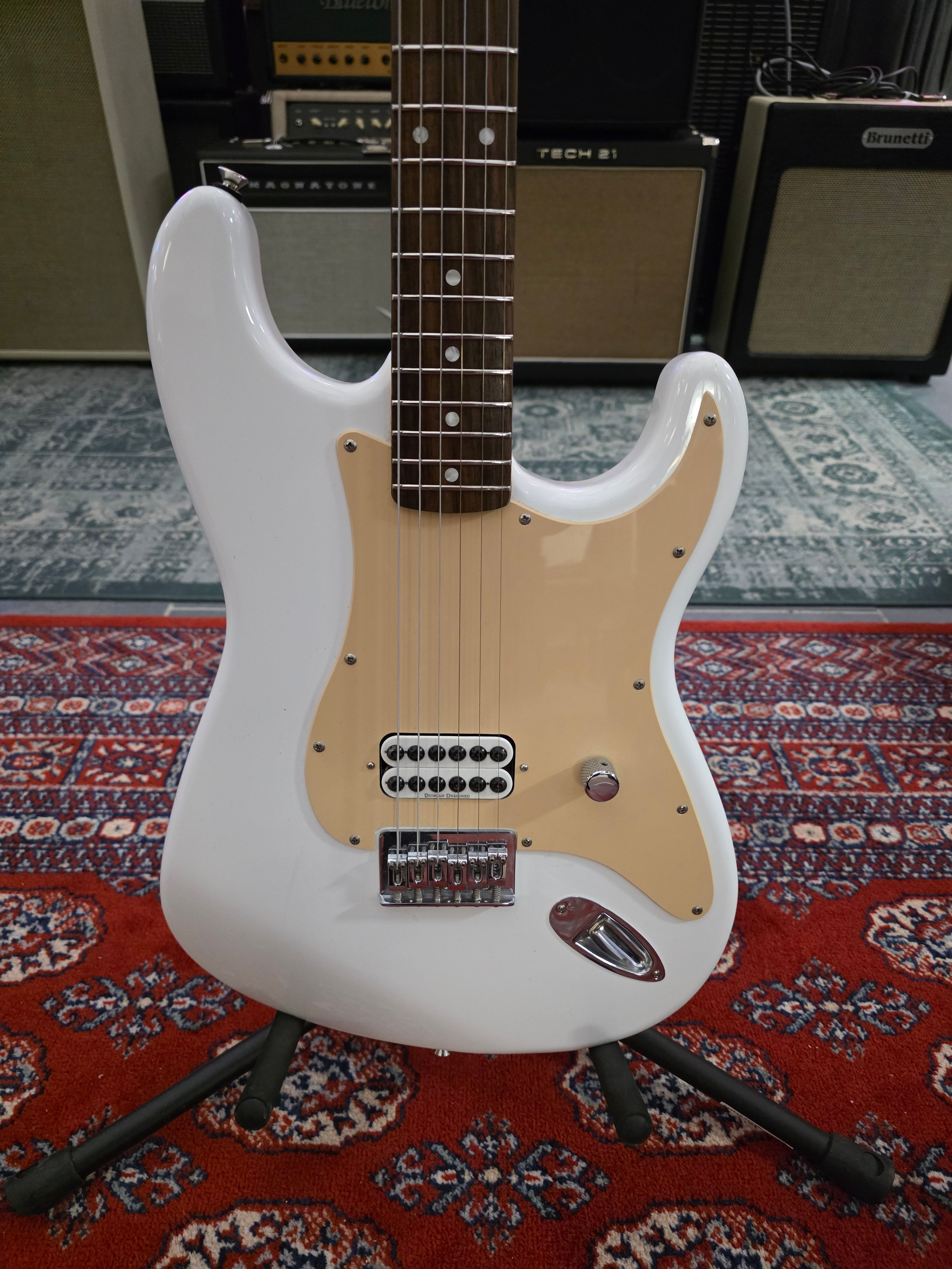 Squier Tom DeLonge Signature Stratocaster