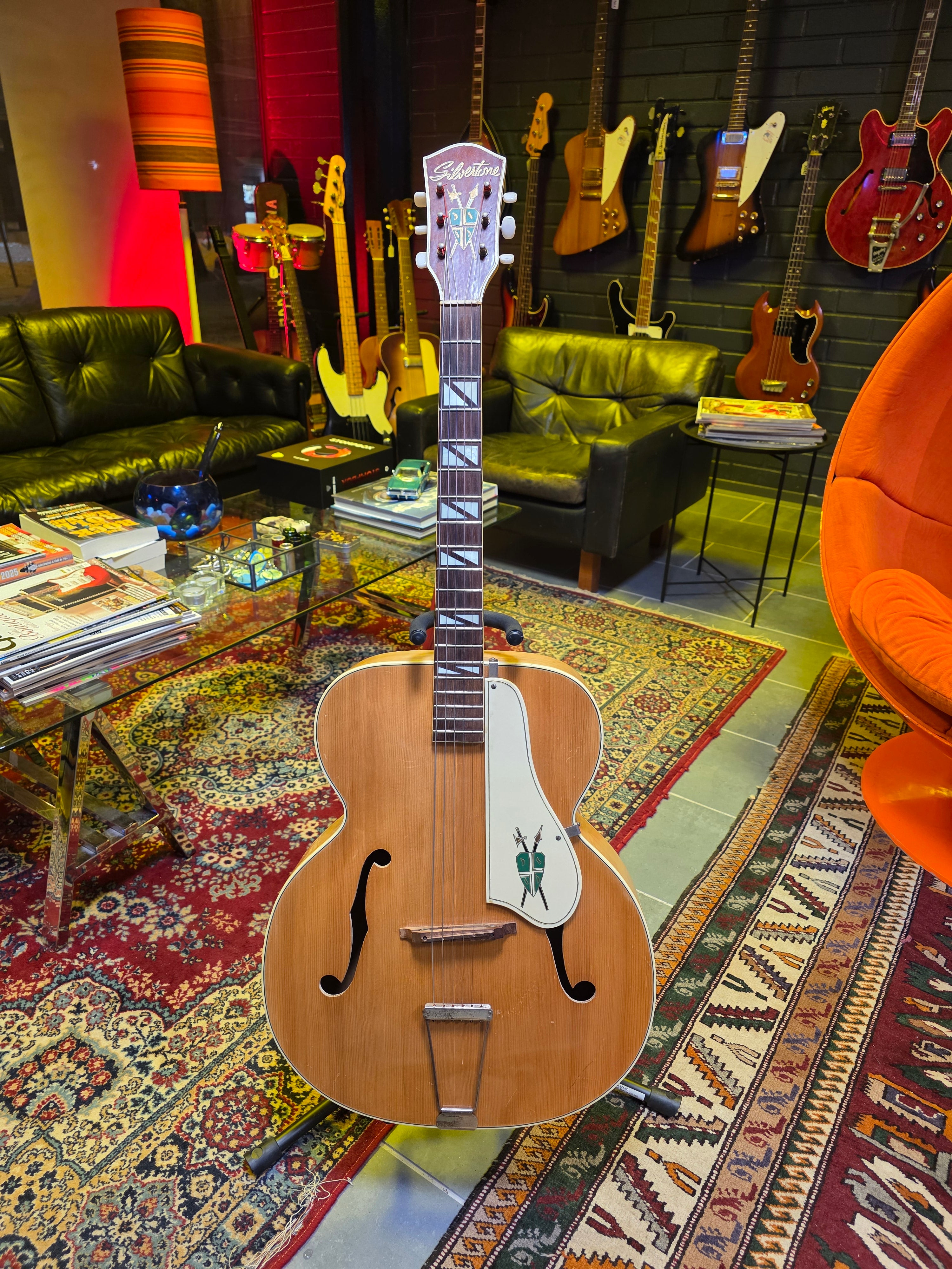 Silvertone Aristocrat S672 1951