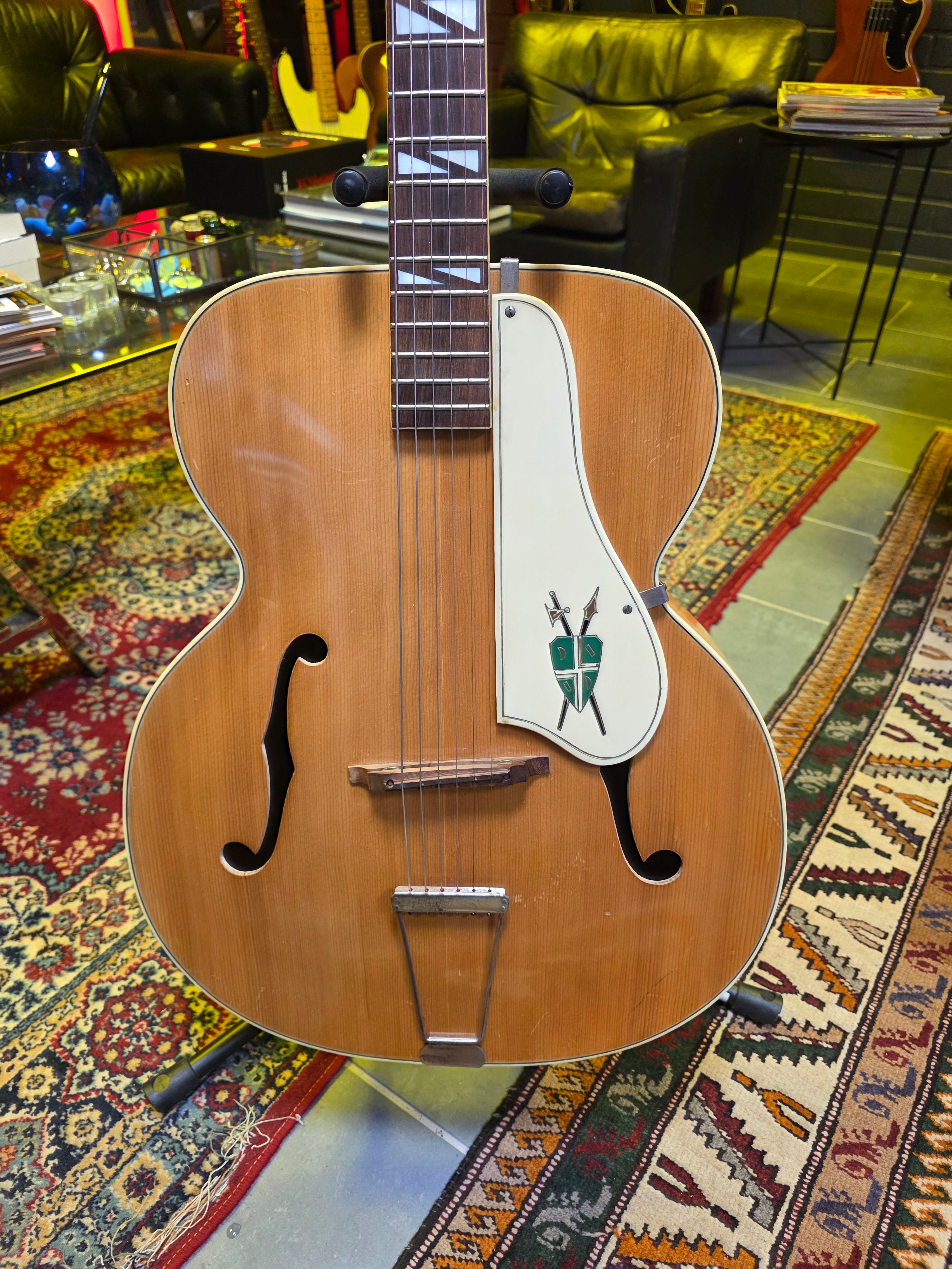 Silvertone Aristocrat S672 1951