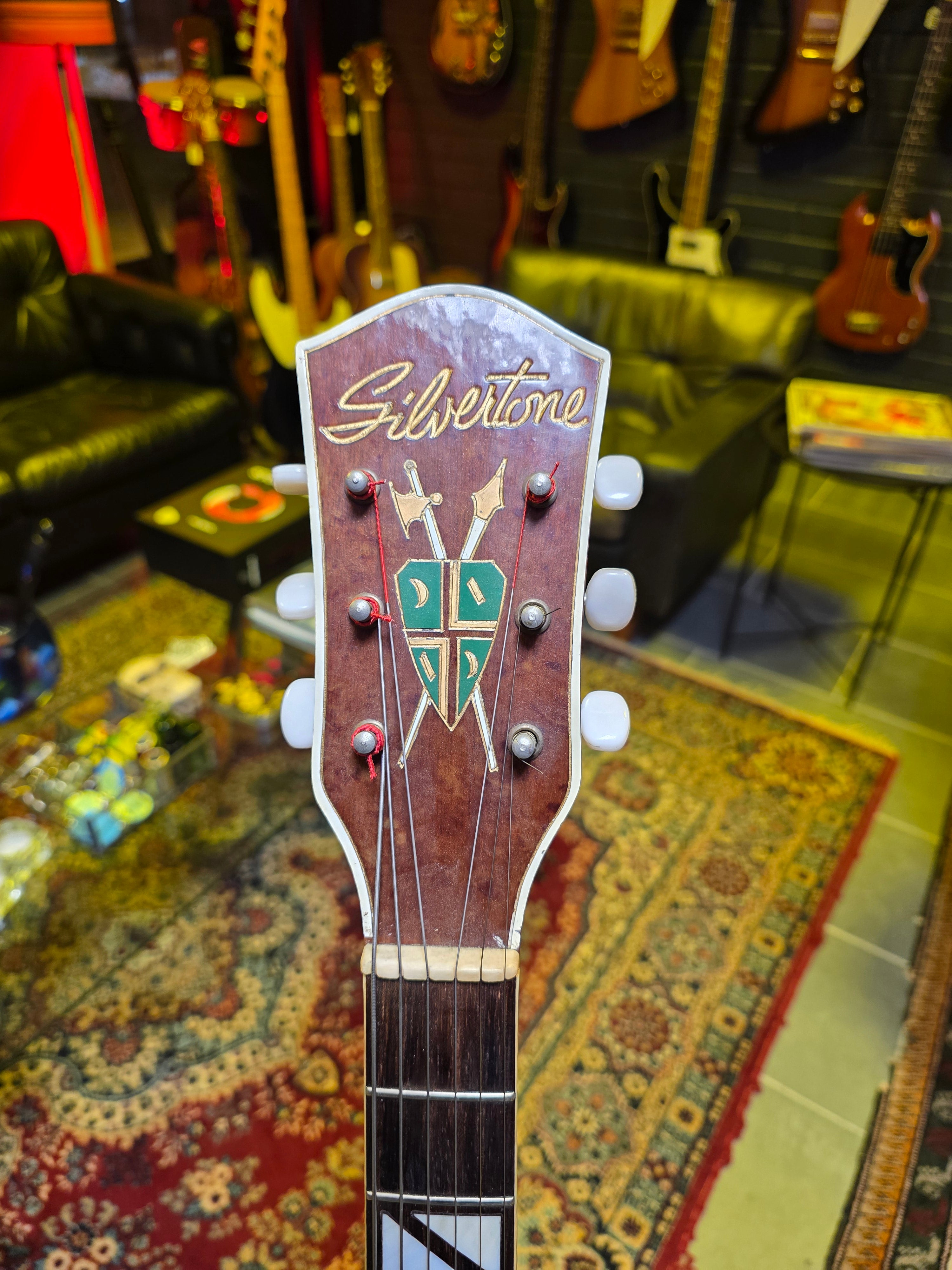 Silvertone Aristocrat S672 1951