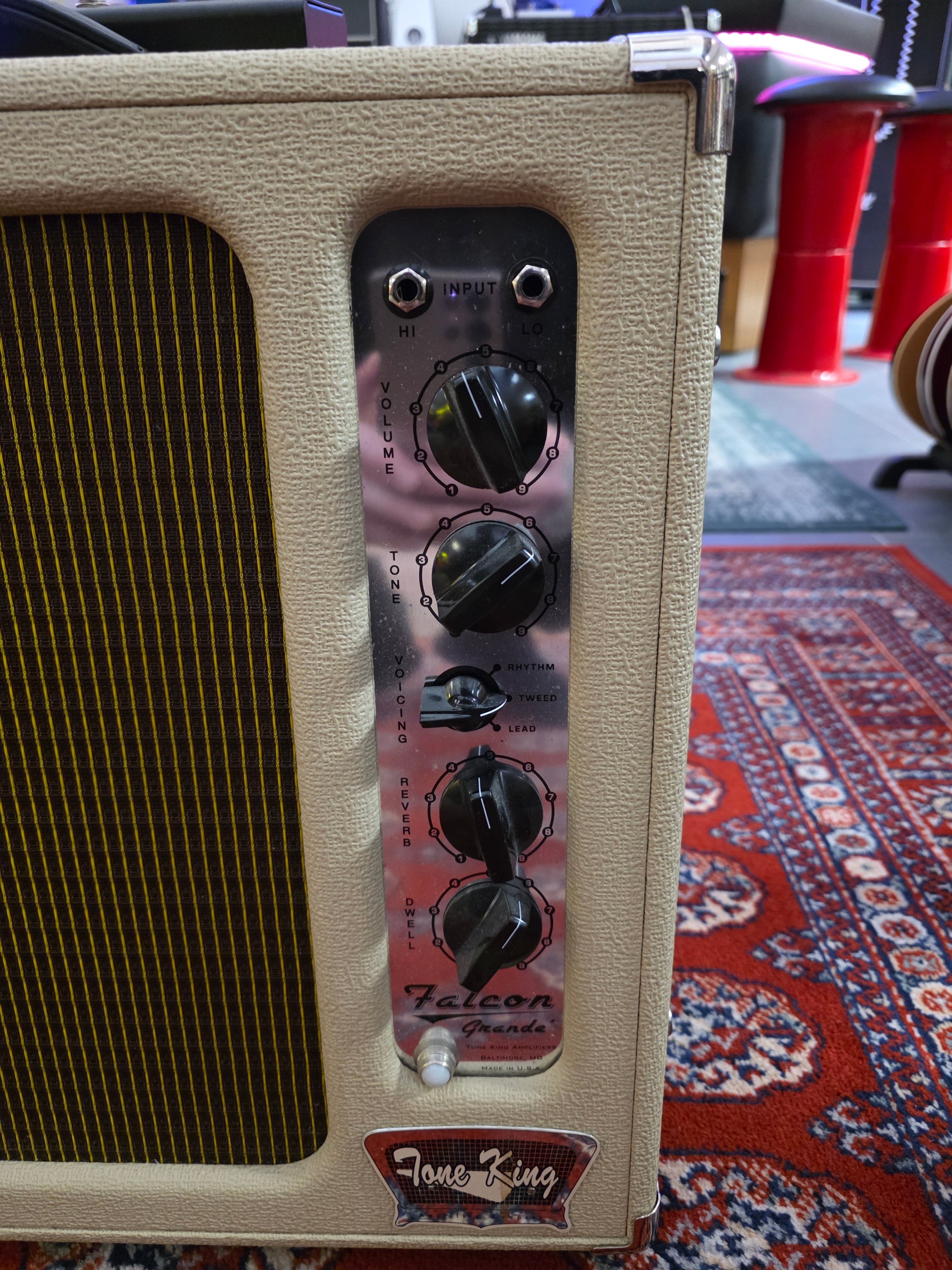 Tone King Falcon Grande