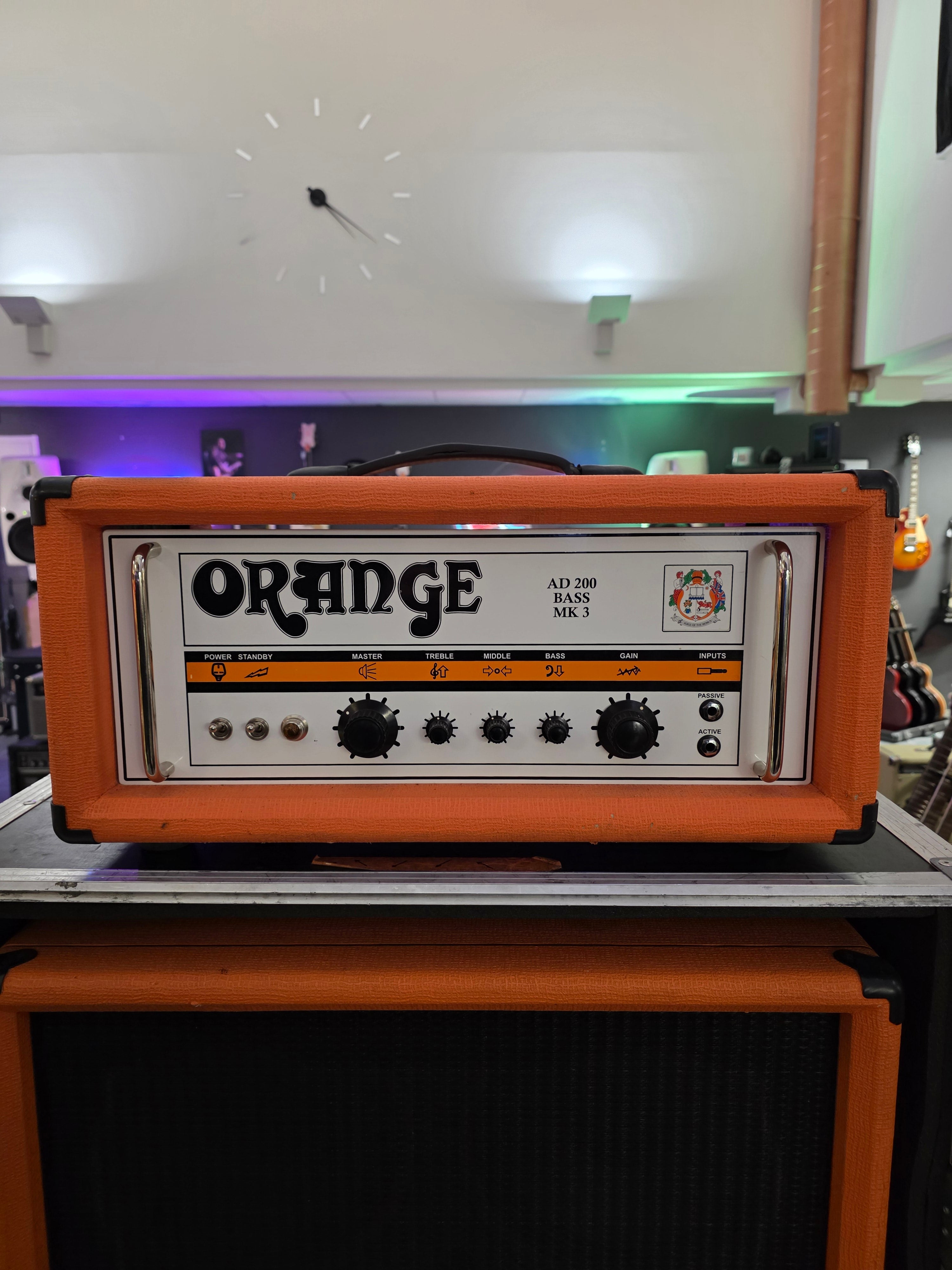 Orange AD-200 MK III w/ OBC810 w/ Flightcase