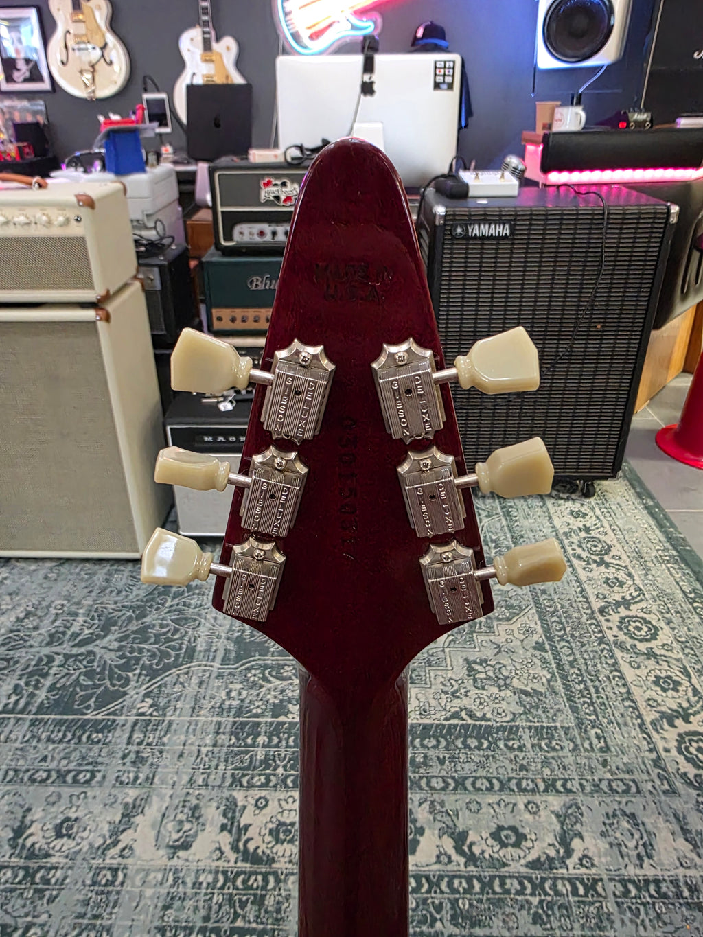Gibson Flying V 67 2005 Cherry