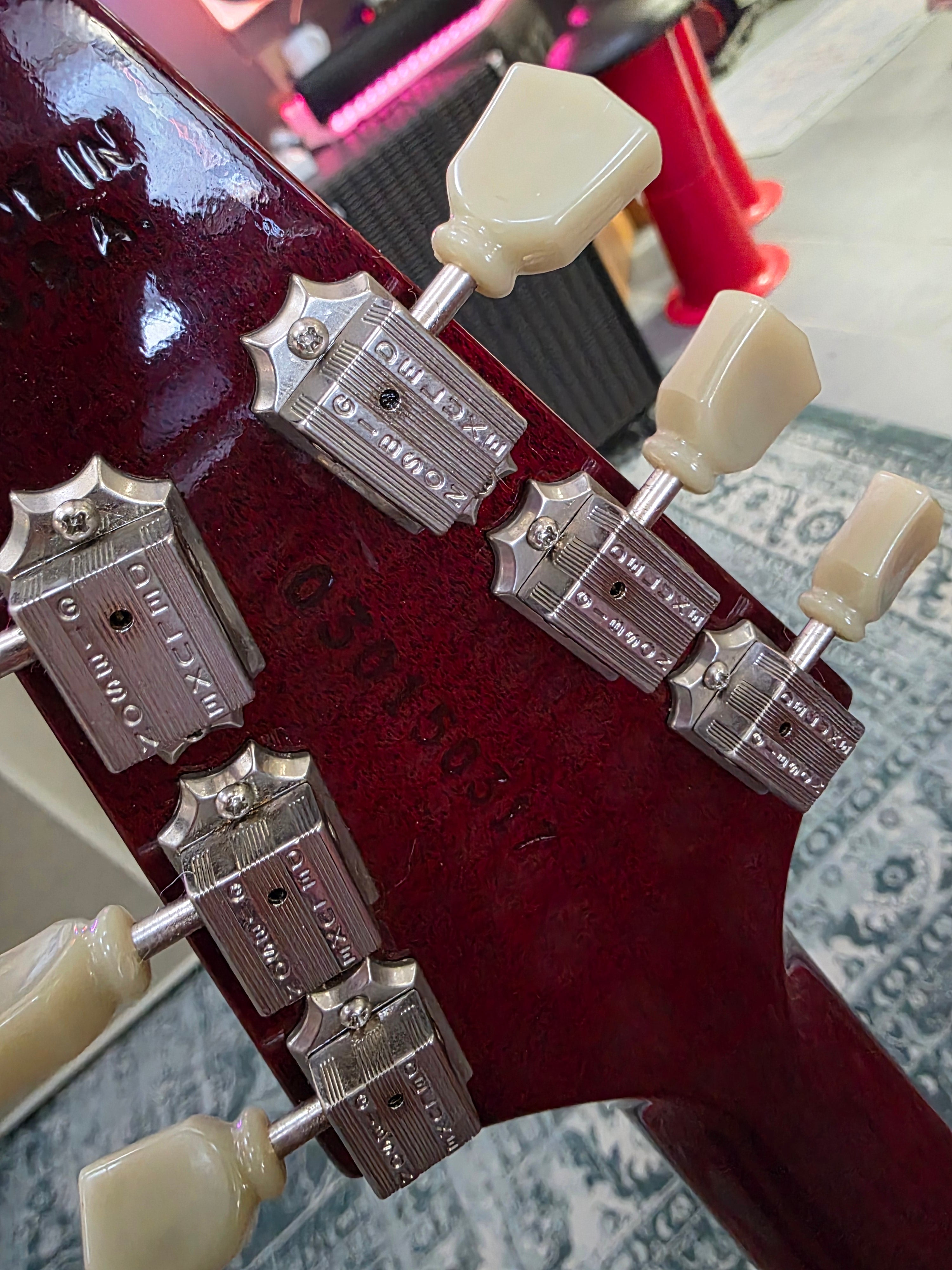 Gibson Flying V 67 2005 Cherry