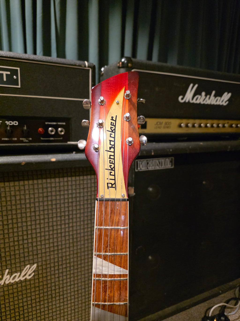 Rickenbacker 660 Fireglo 2010