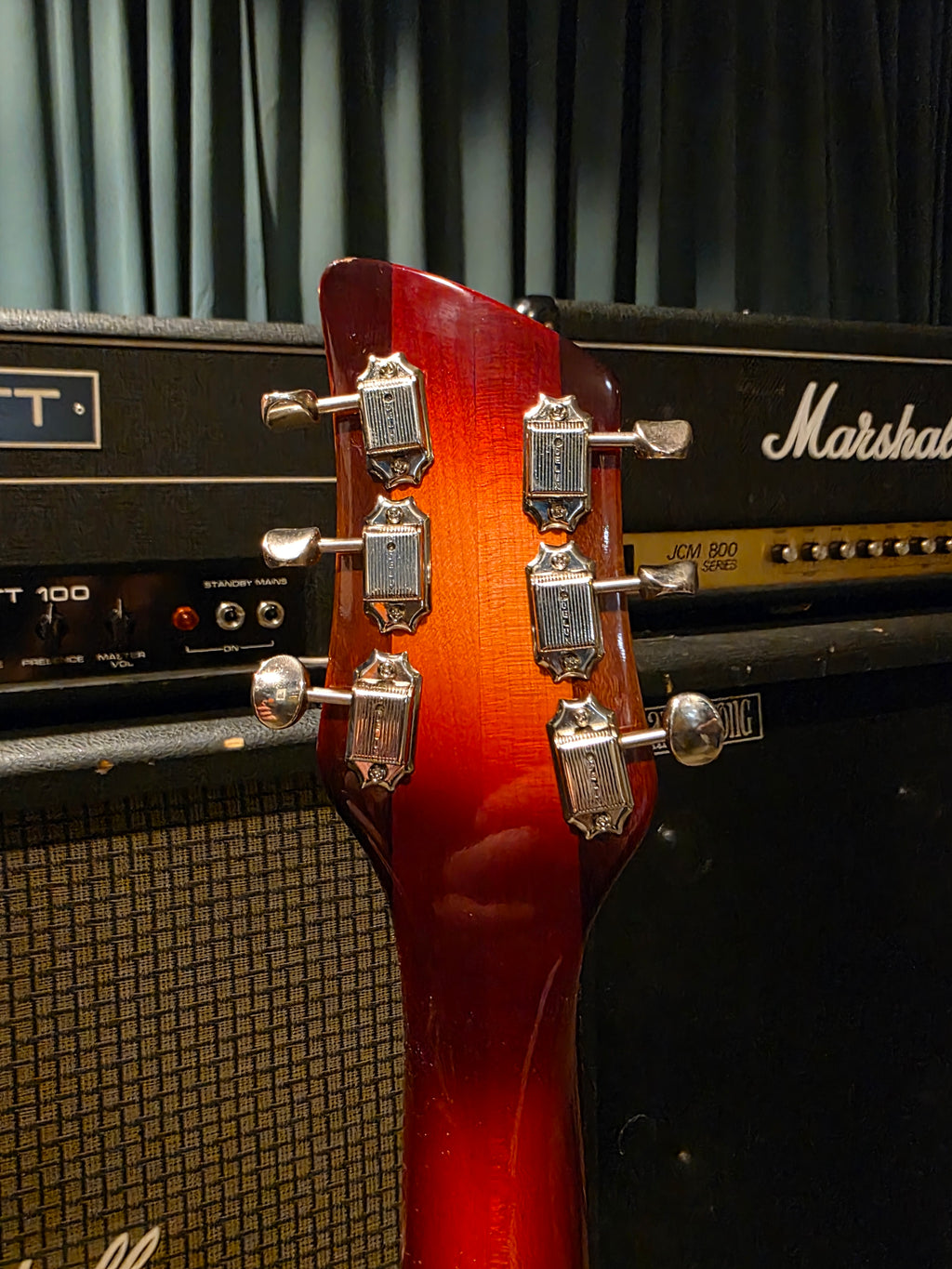 Rickenbacker 660 Fireglo 2010