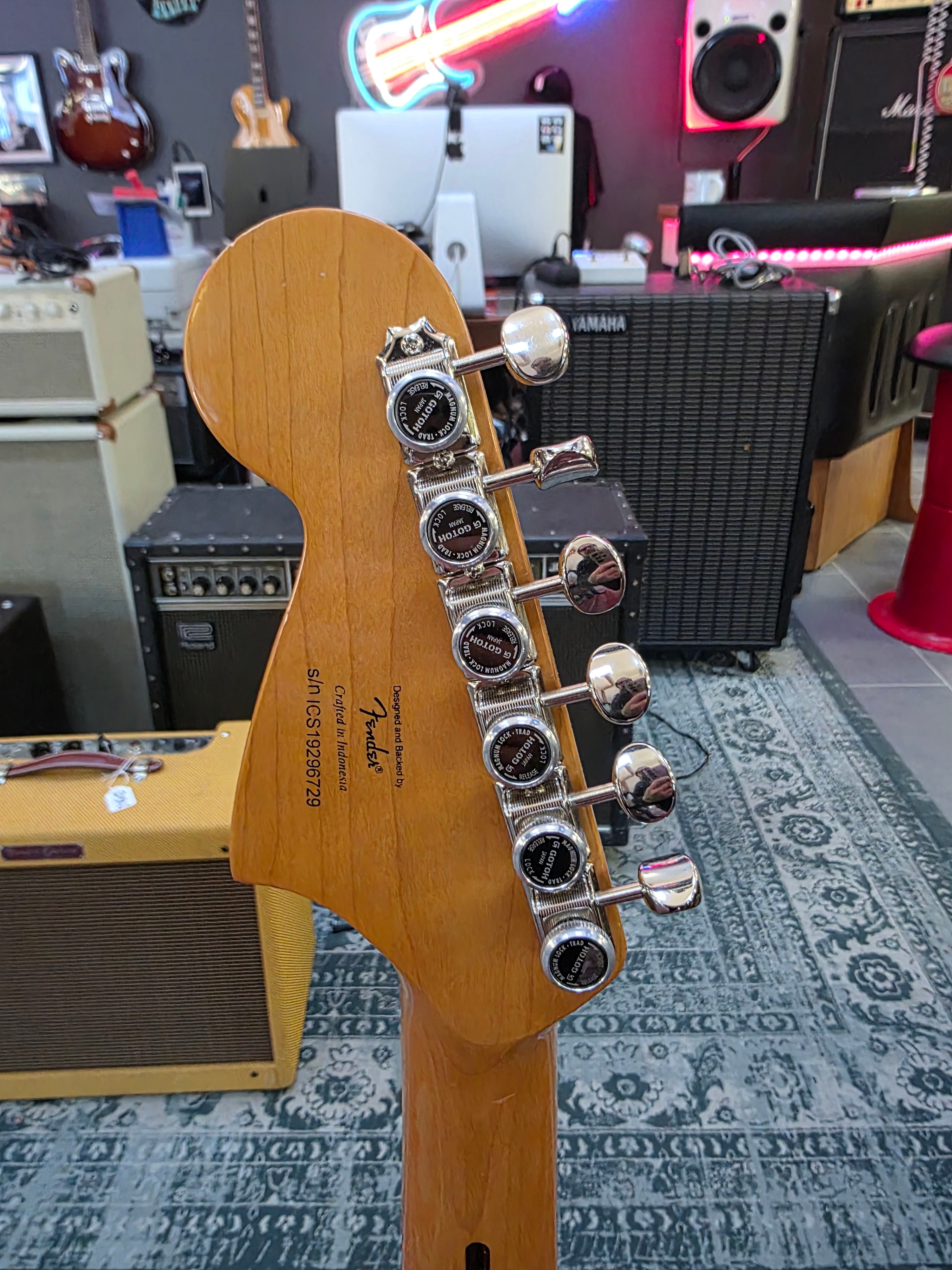 Squier Classic Vibe 70s Jaguar