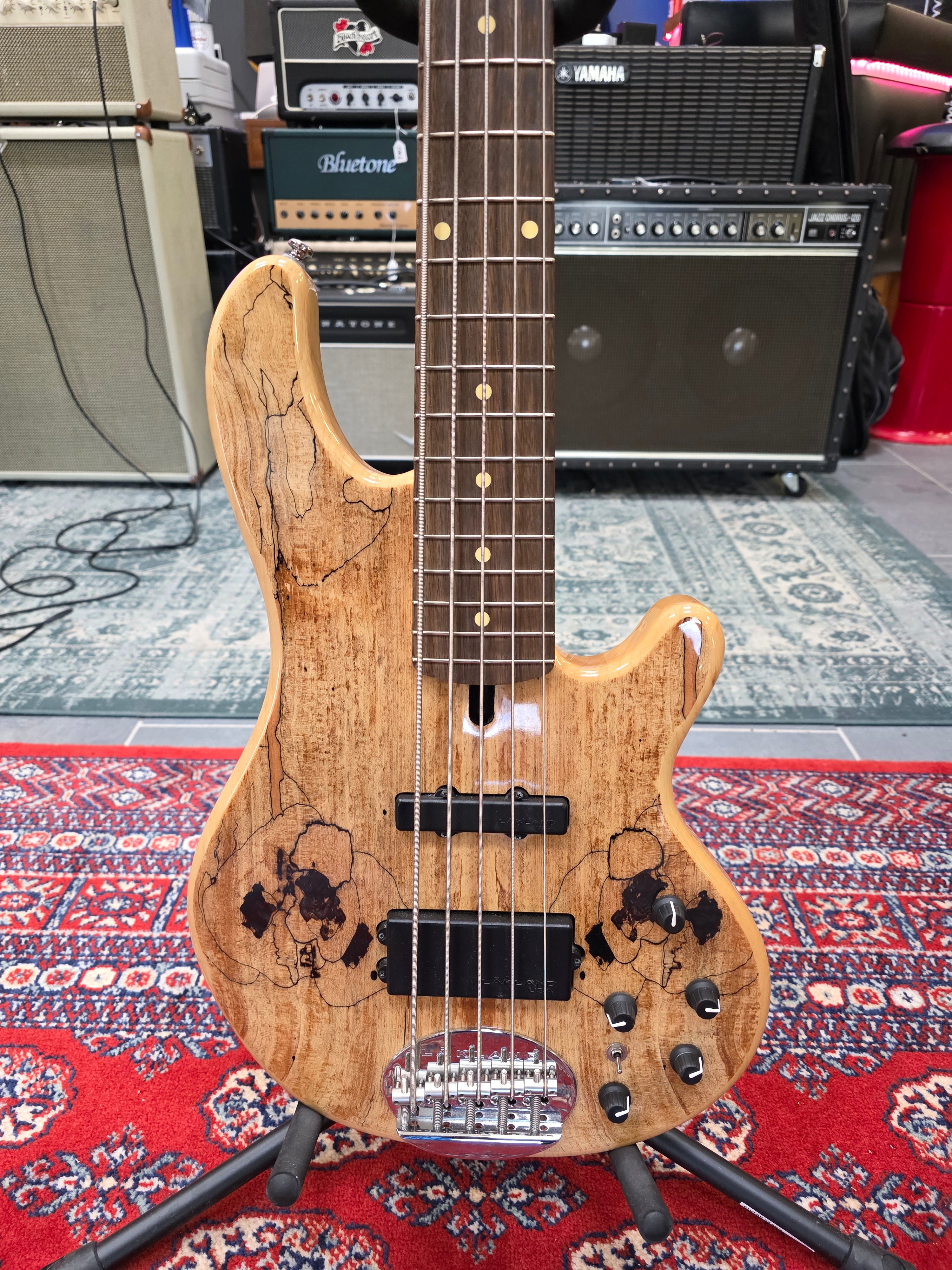 Lakland スカイライン 55-02 デラックス 5弦ベース – Tonefest Guitar 