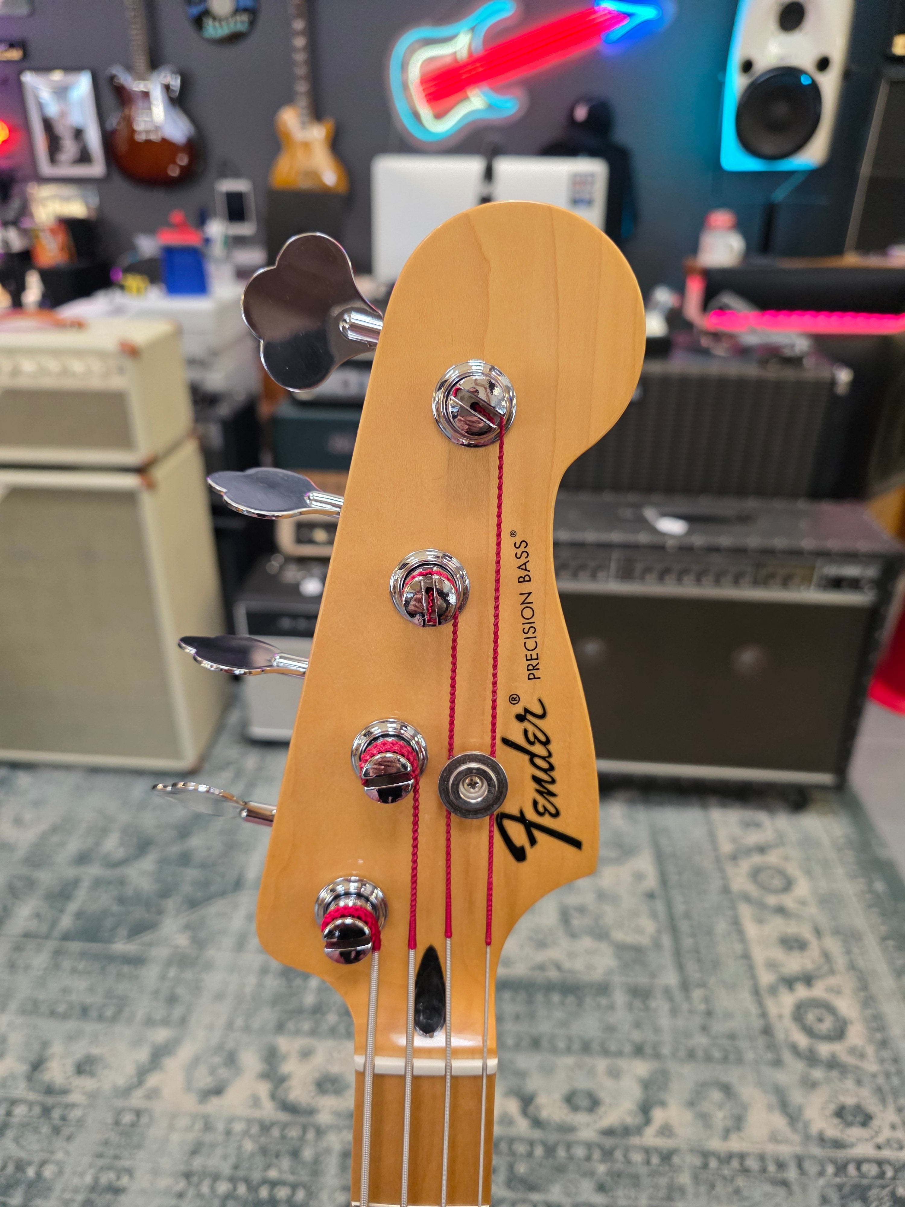 Fender Standard Precision Bass CAR 2016