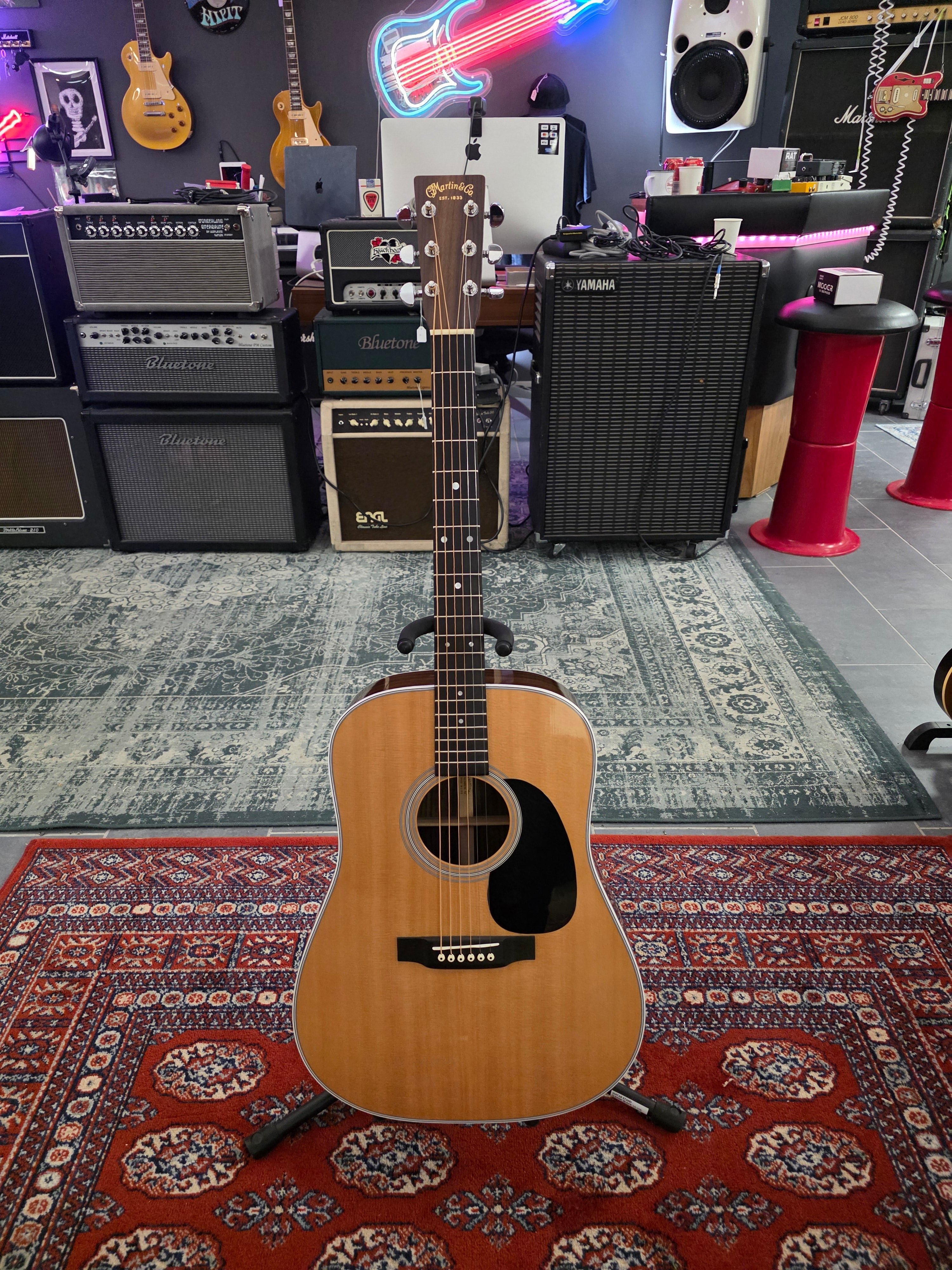 Martin D-28