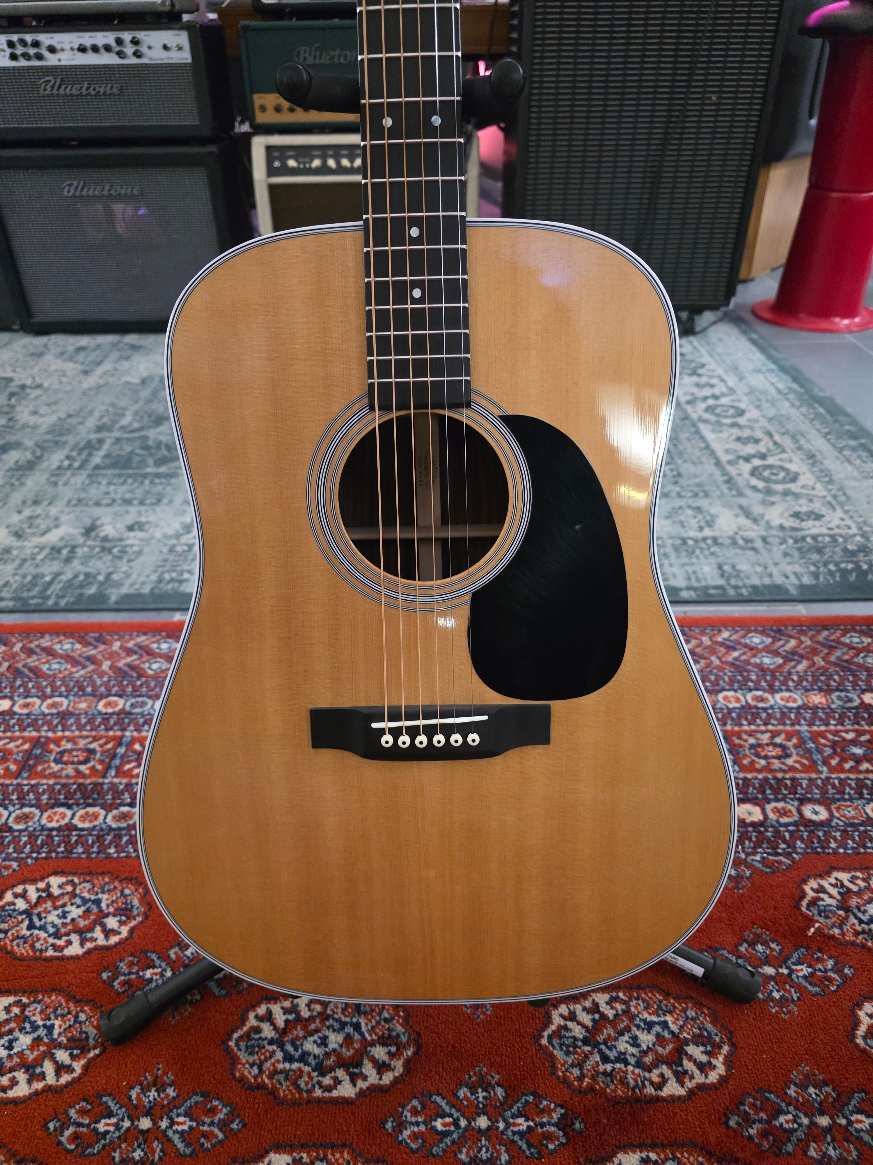 Martin D-28