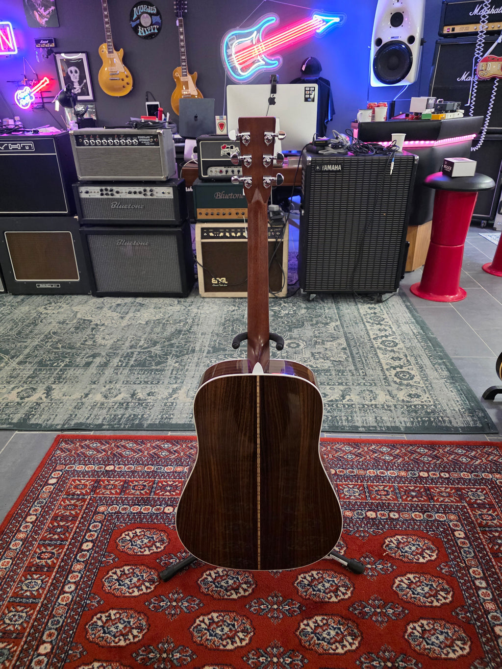 Martin D-28