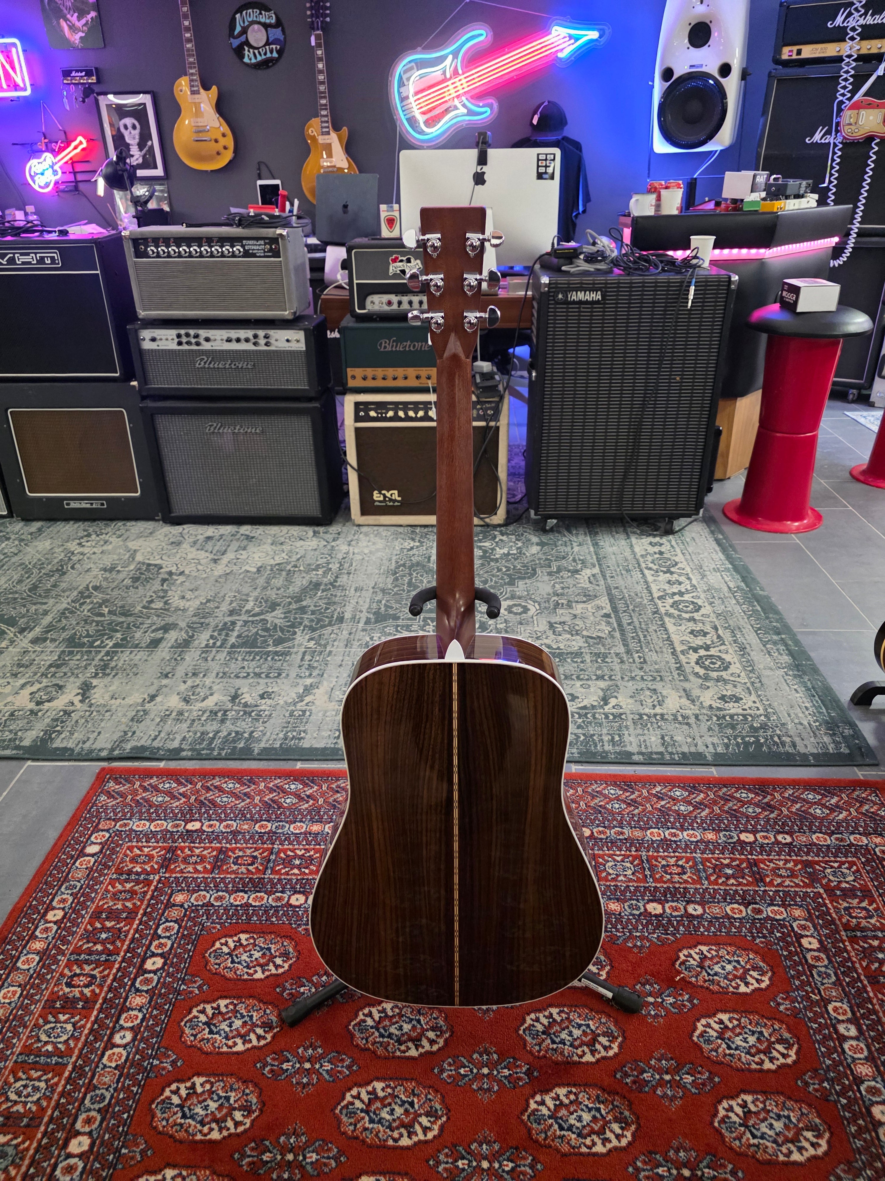 Martin D-28