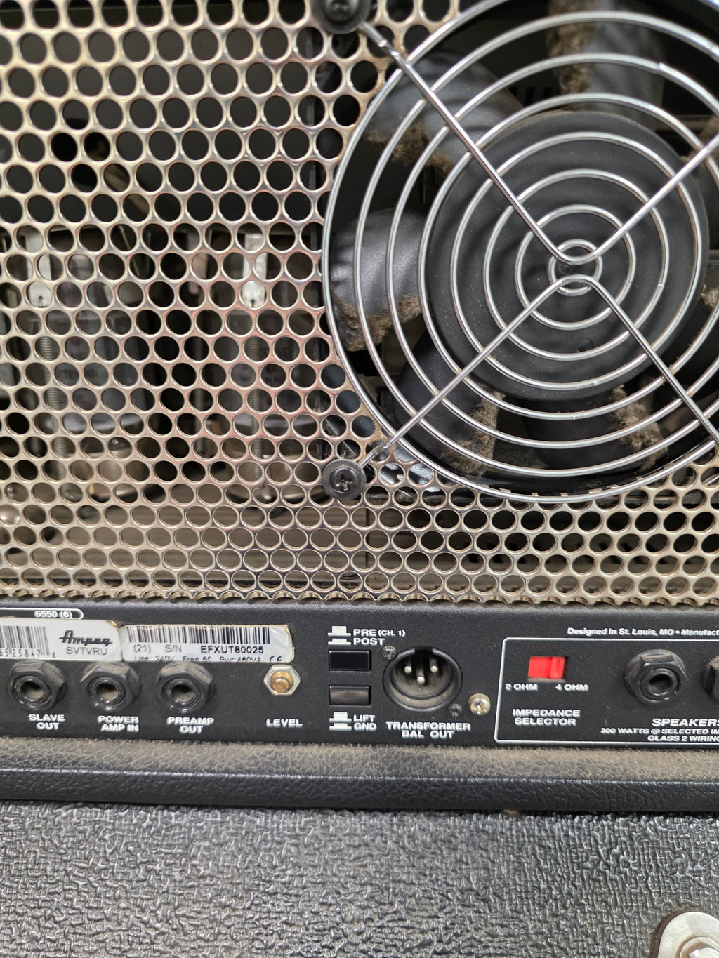 Ampeg SVT-VR Classic Series 300-Watt Bass Amp Head
