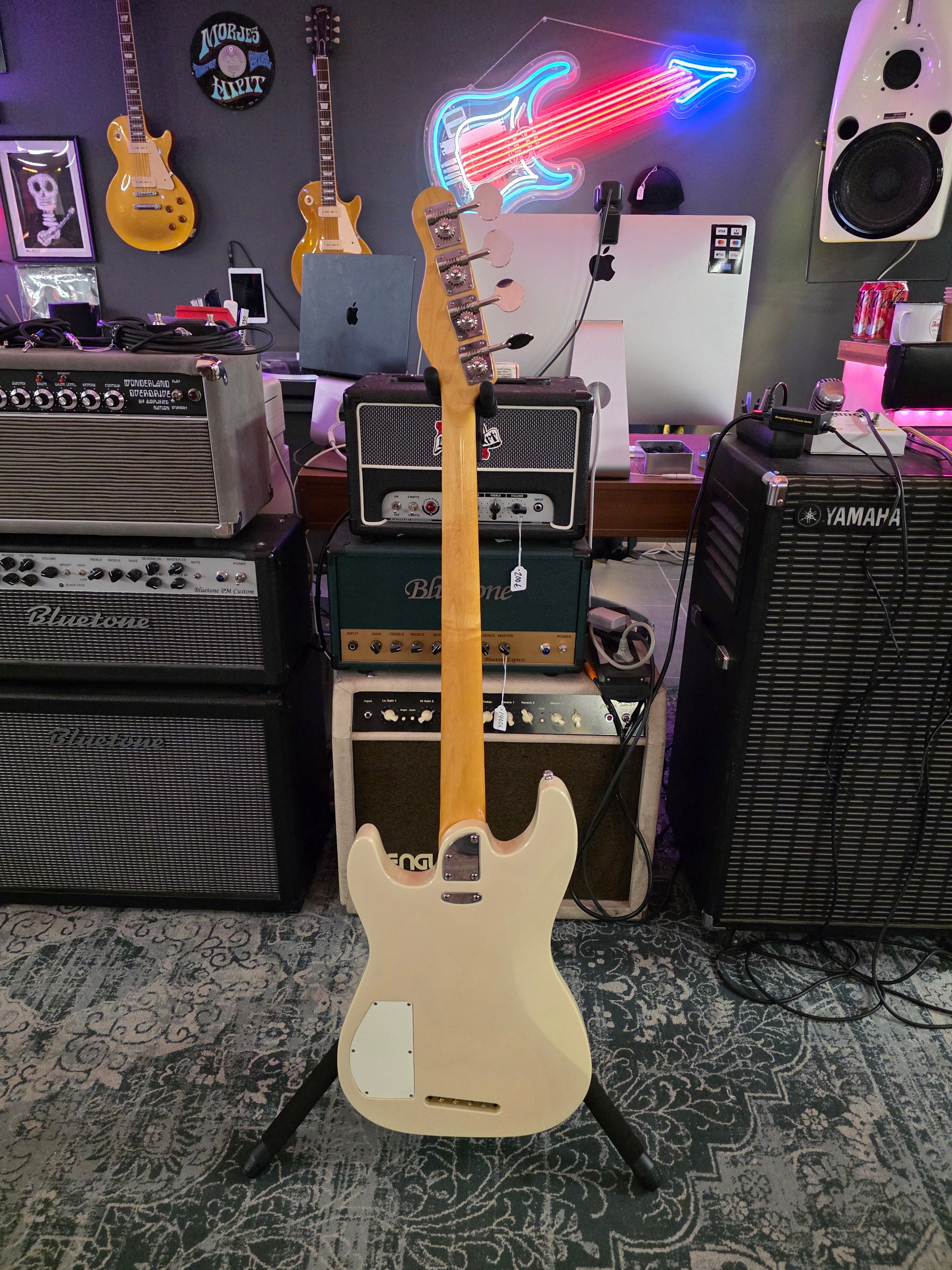 Godin Shifter 4