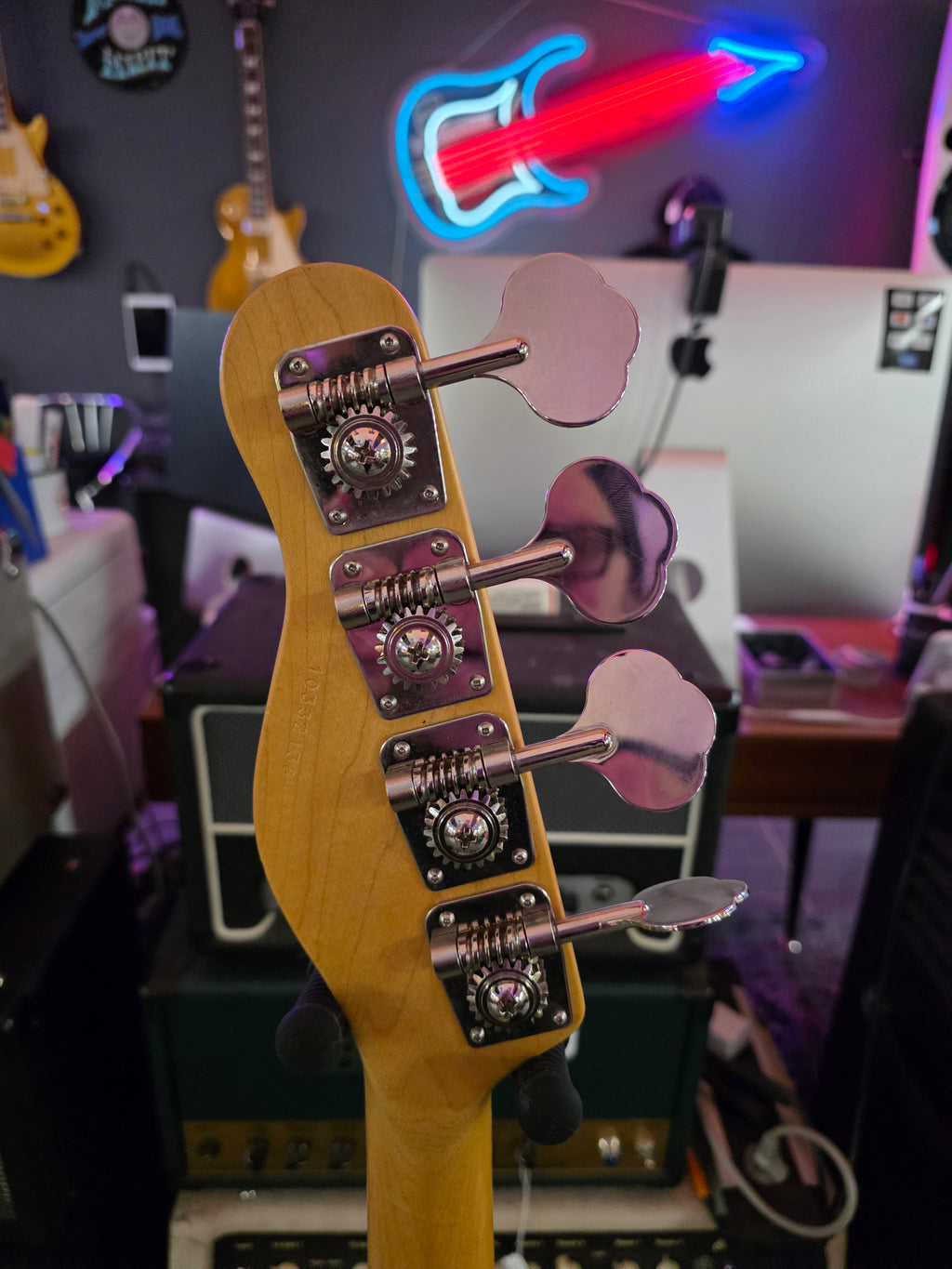 Godin Shifter 4