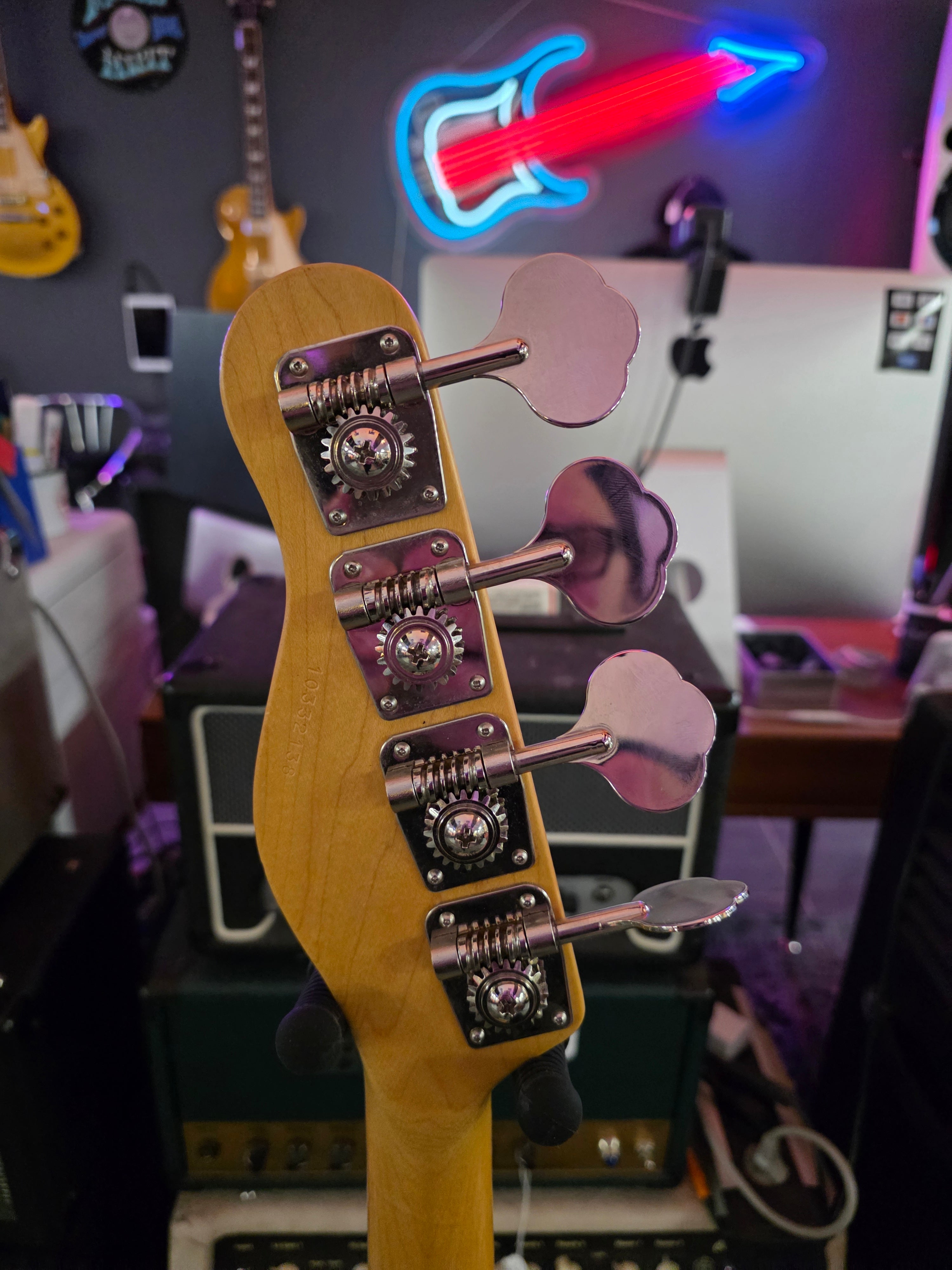 Godin Shifter 4