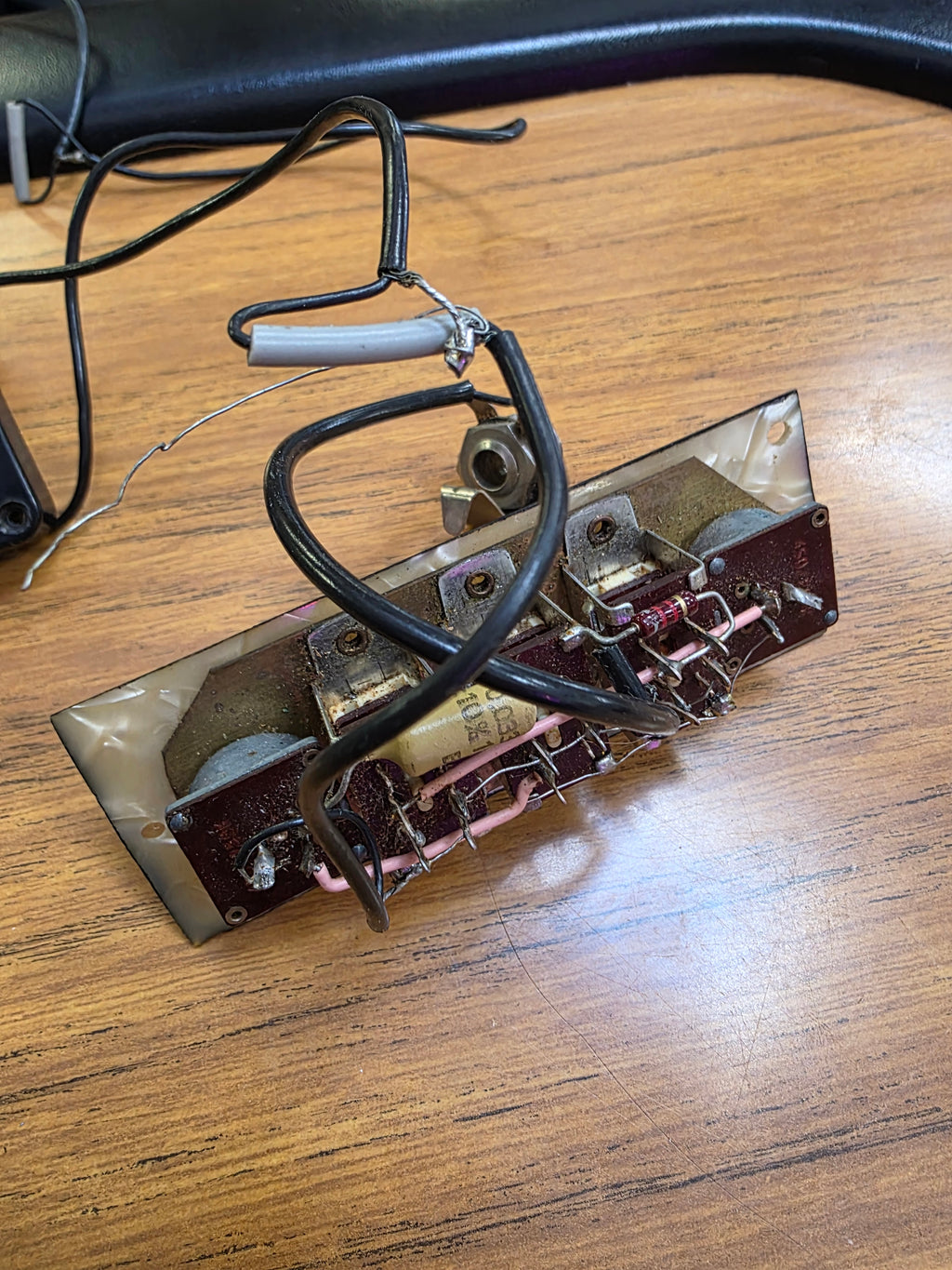 Höfner Vintage Bass Electronics