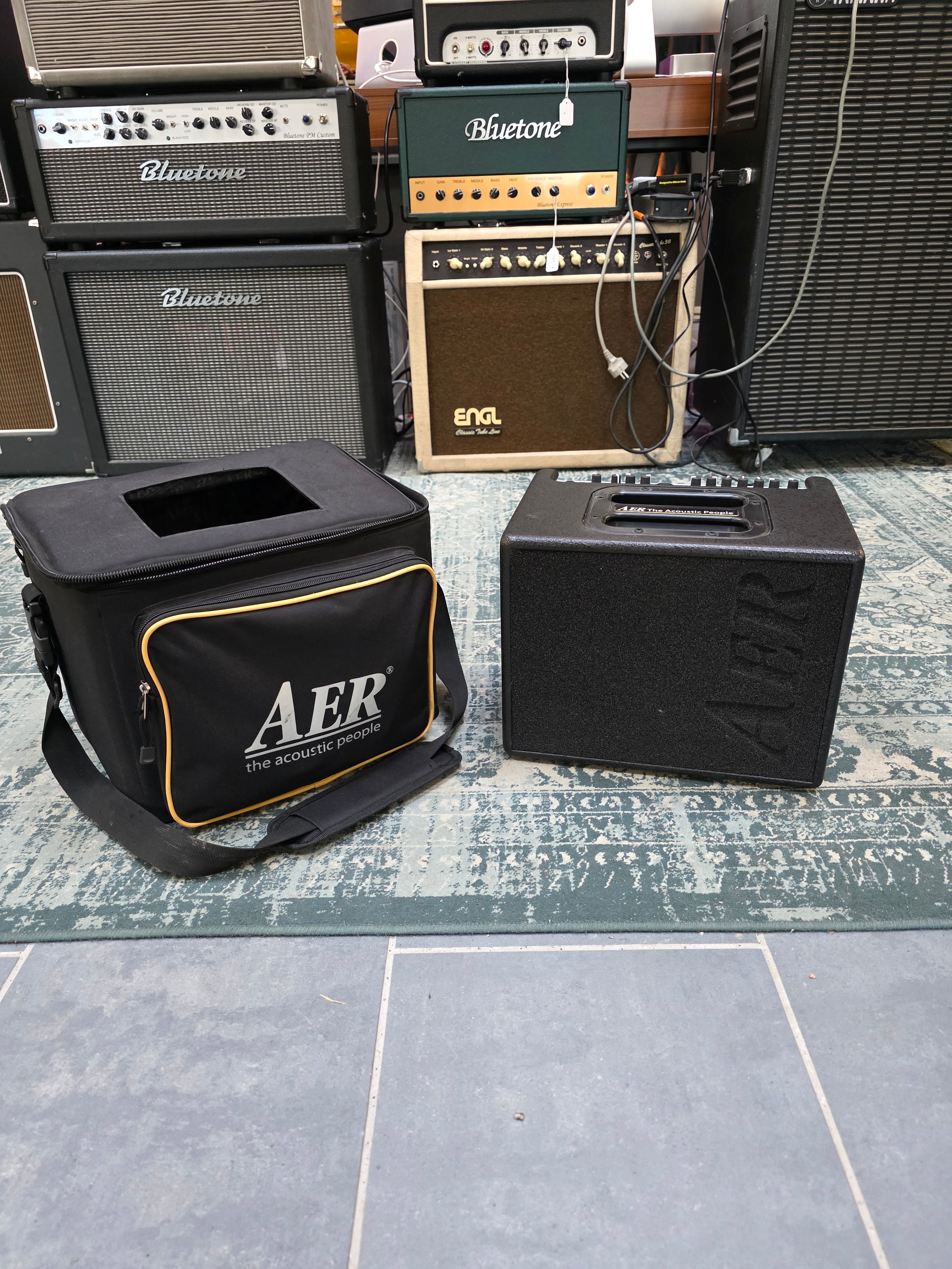 Aria Pro II Rev Sound Series RS-600H – Tonefest Guitar Gallery
