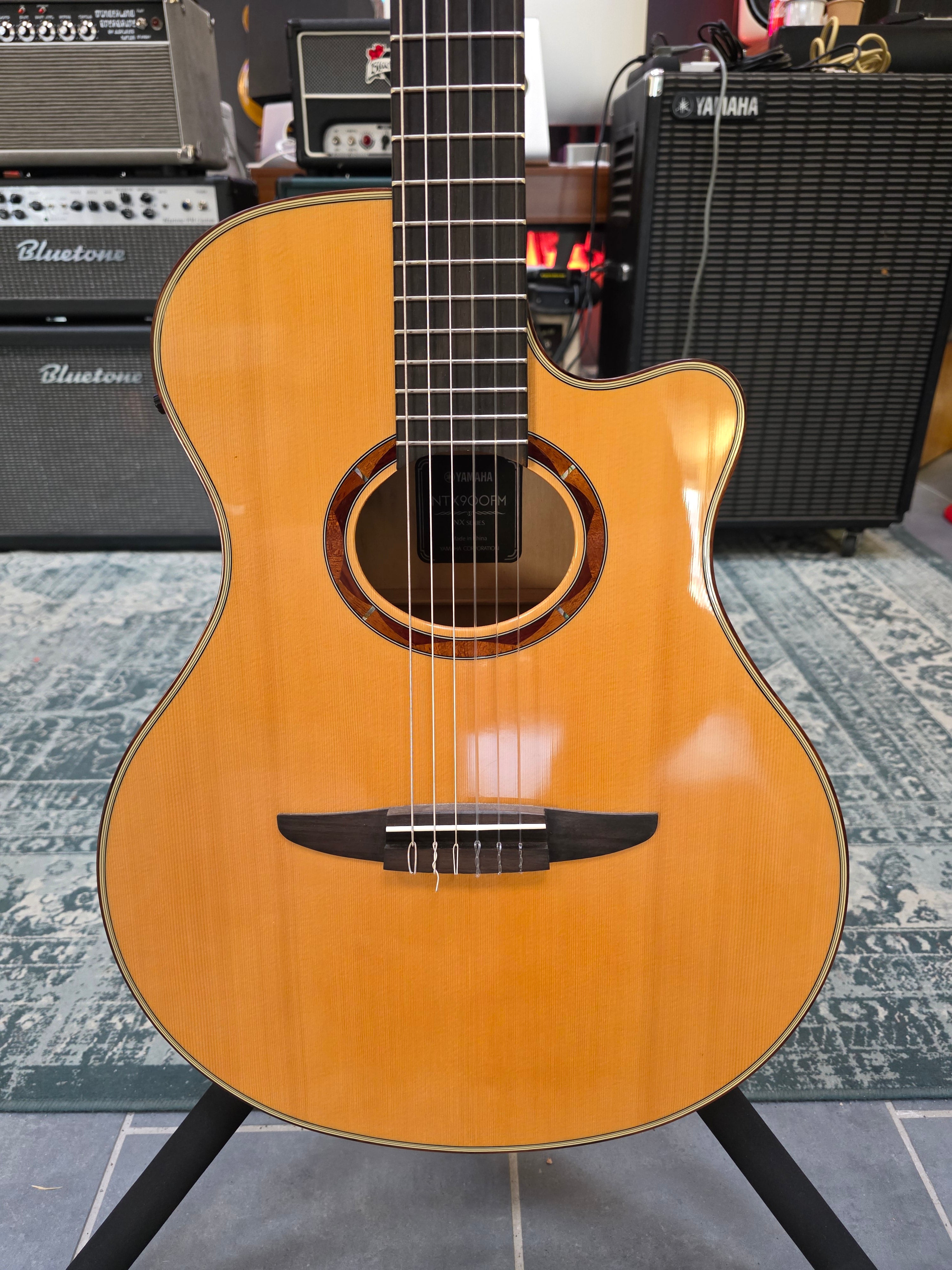Yamaha NTX900FM