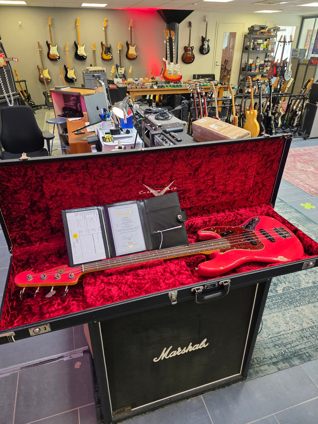 Fender Custom Shop Jazz Bass 64 Fiesta Red Relic 2020
