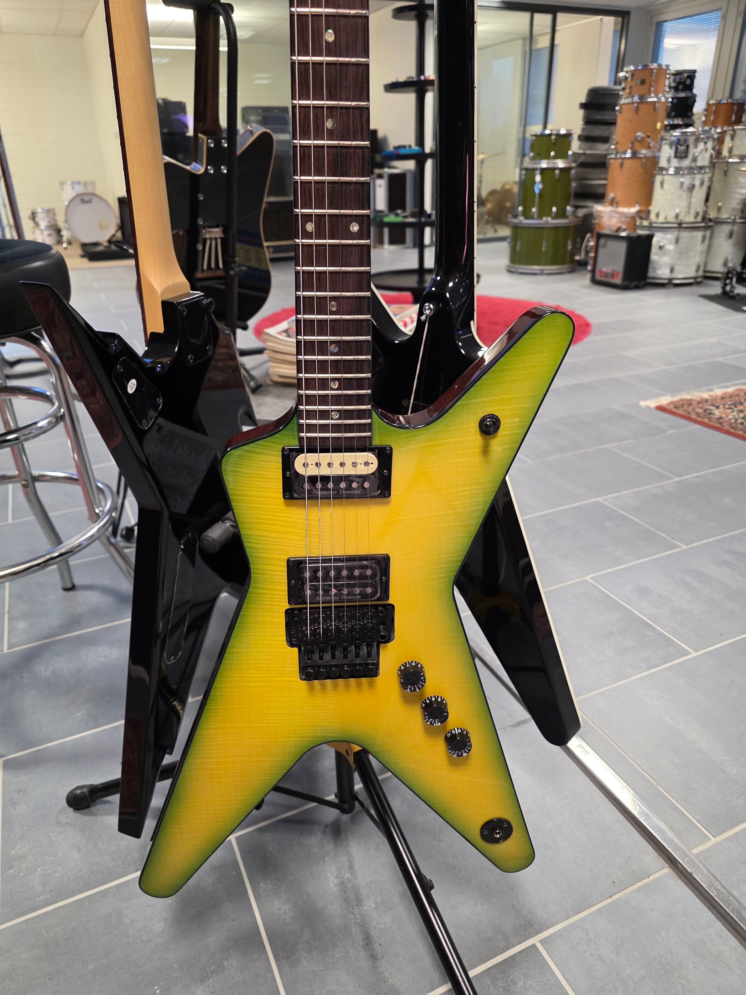 DEAN ML 79 Floyd Rose Flame Top