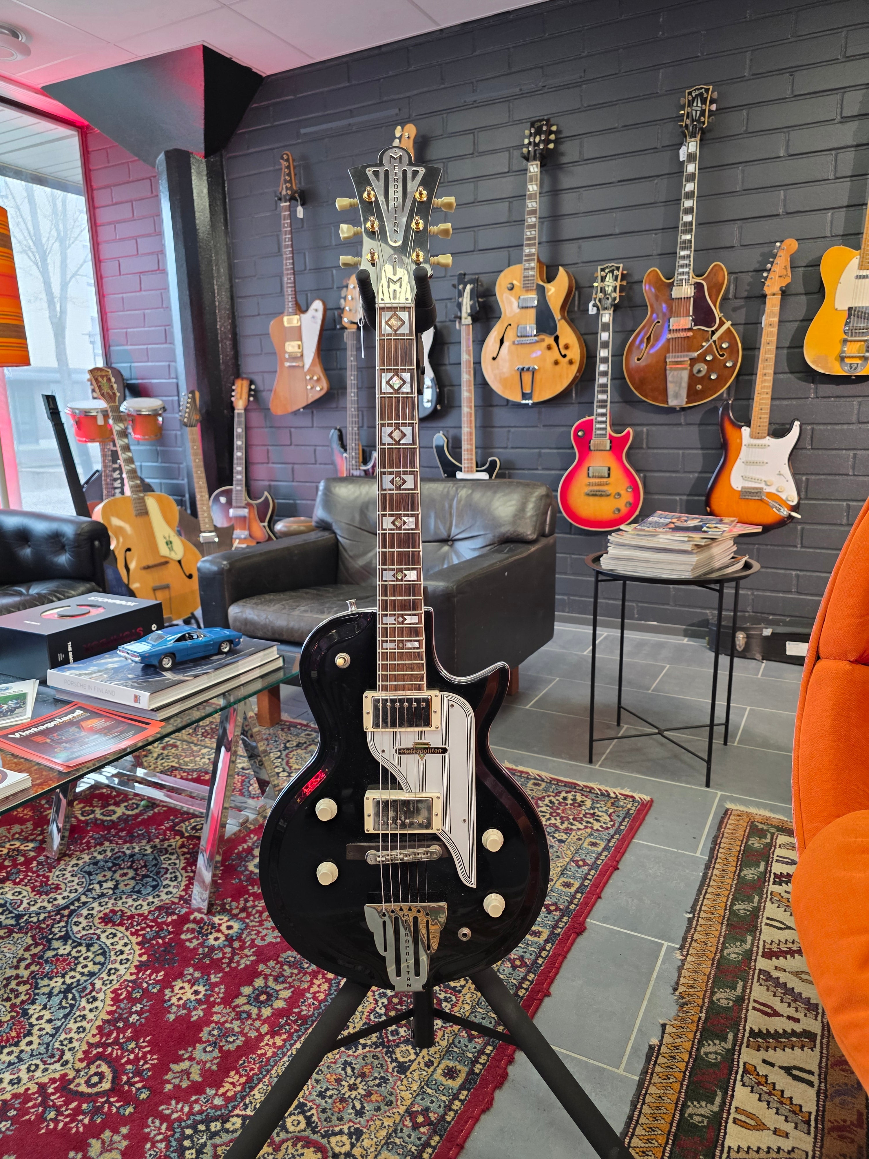 Metropolitan Westport Custom 1990s
