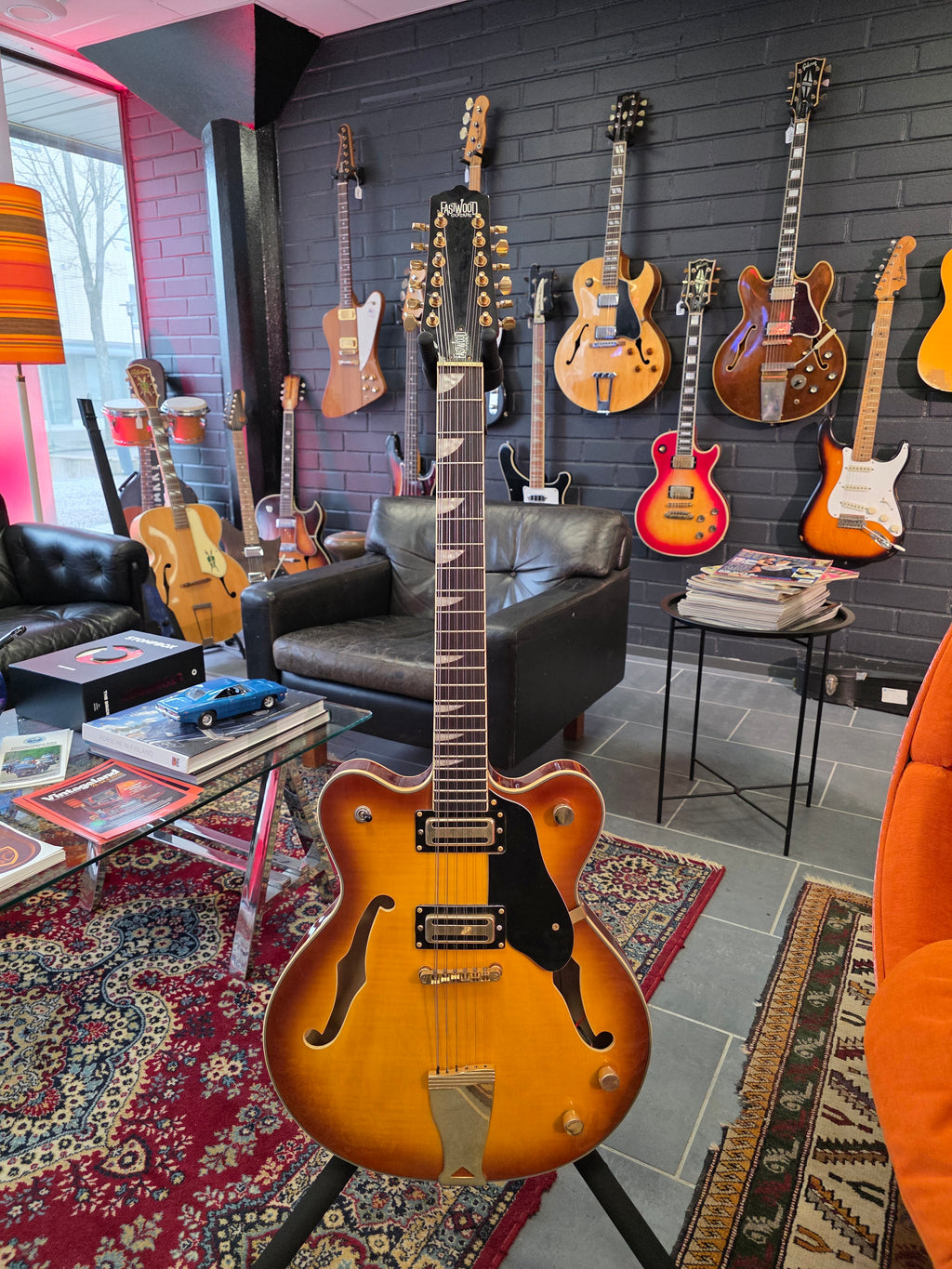 Eastwood Guitars Classic 12