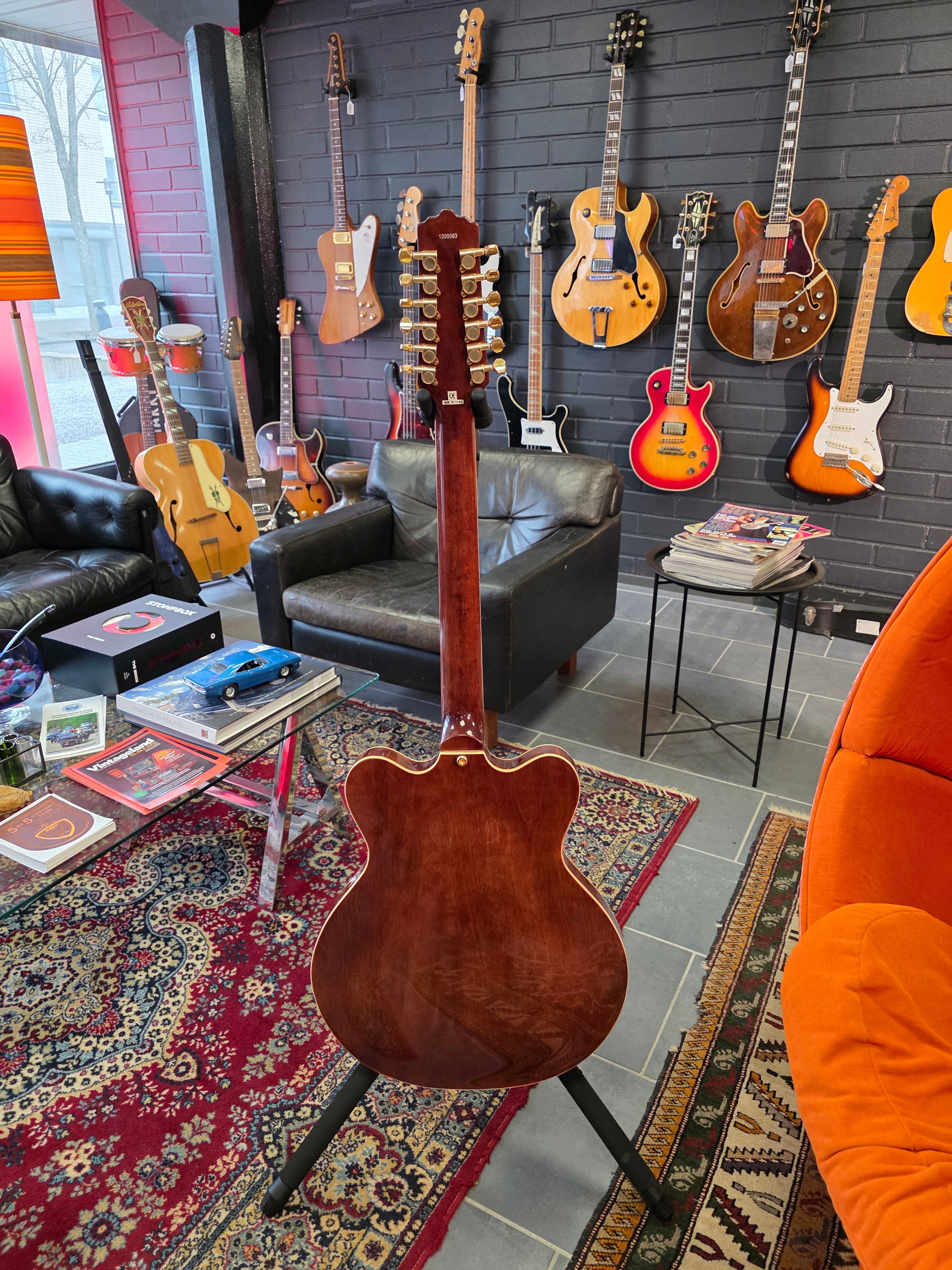 Eastwood Guitars Classic 12