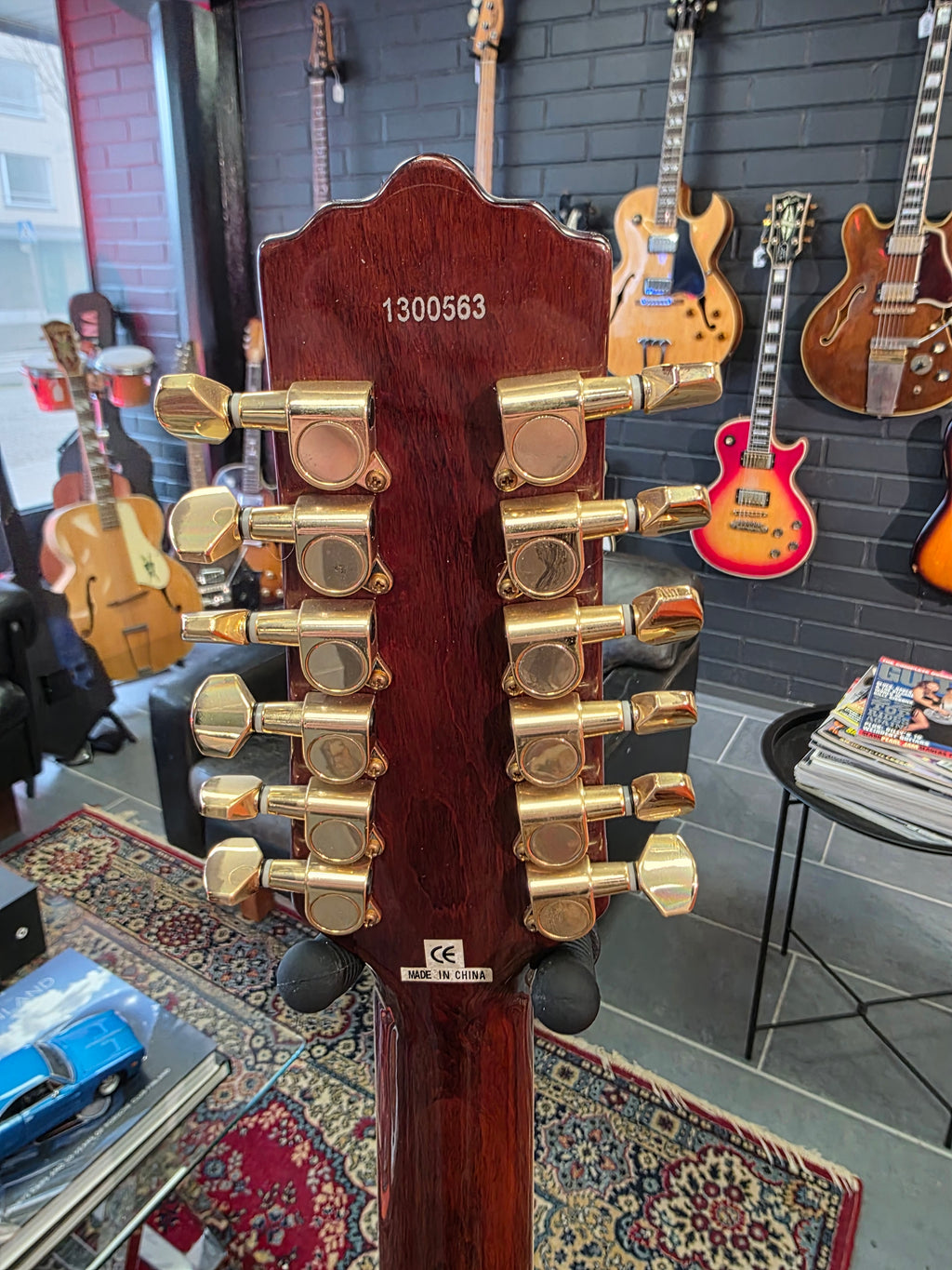 Eastwood Guitars Classic 12