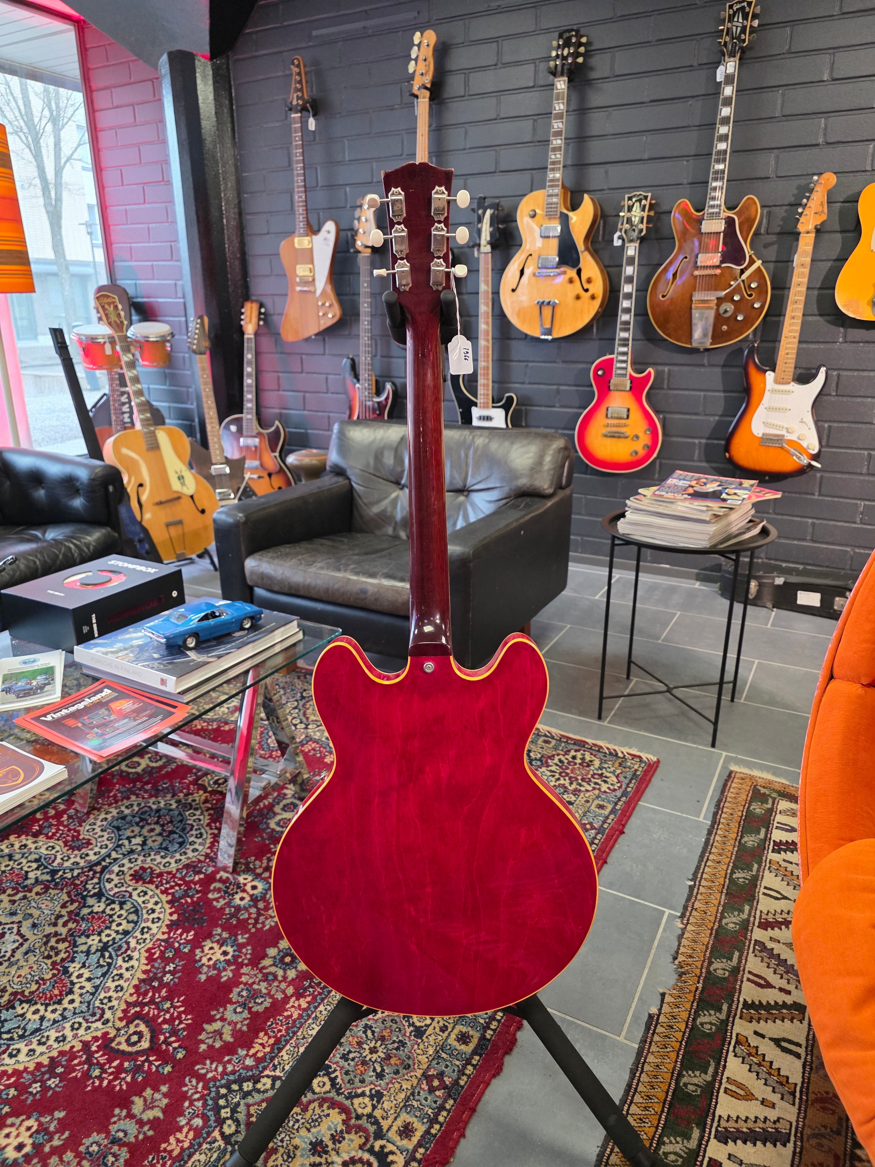 Gibson ES-330 1966