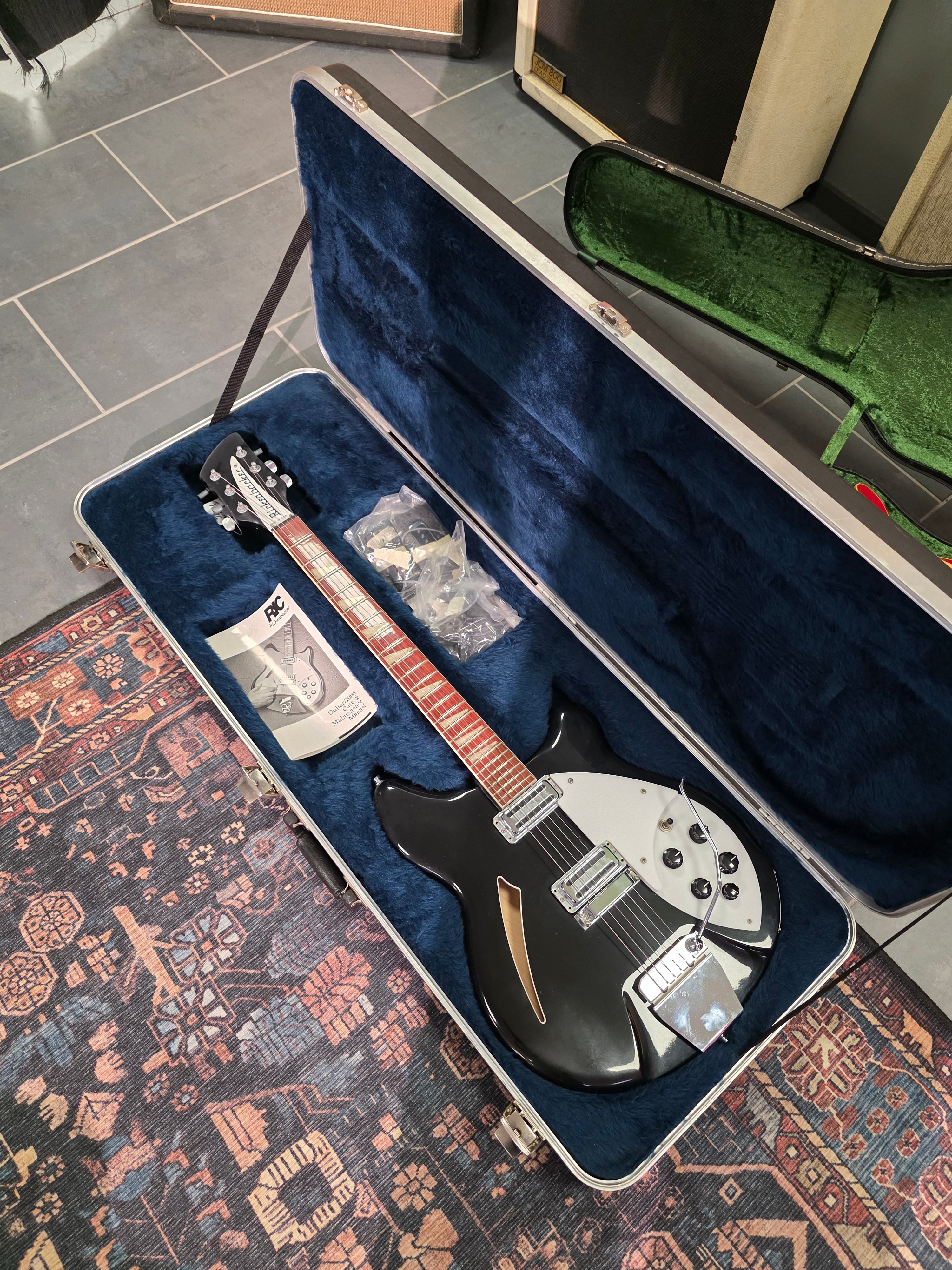 Rickenbacker 360 Jetglo 2001