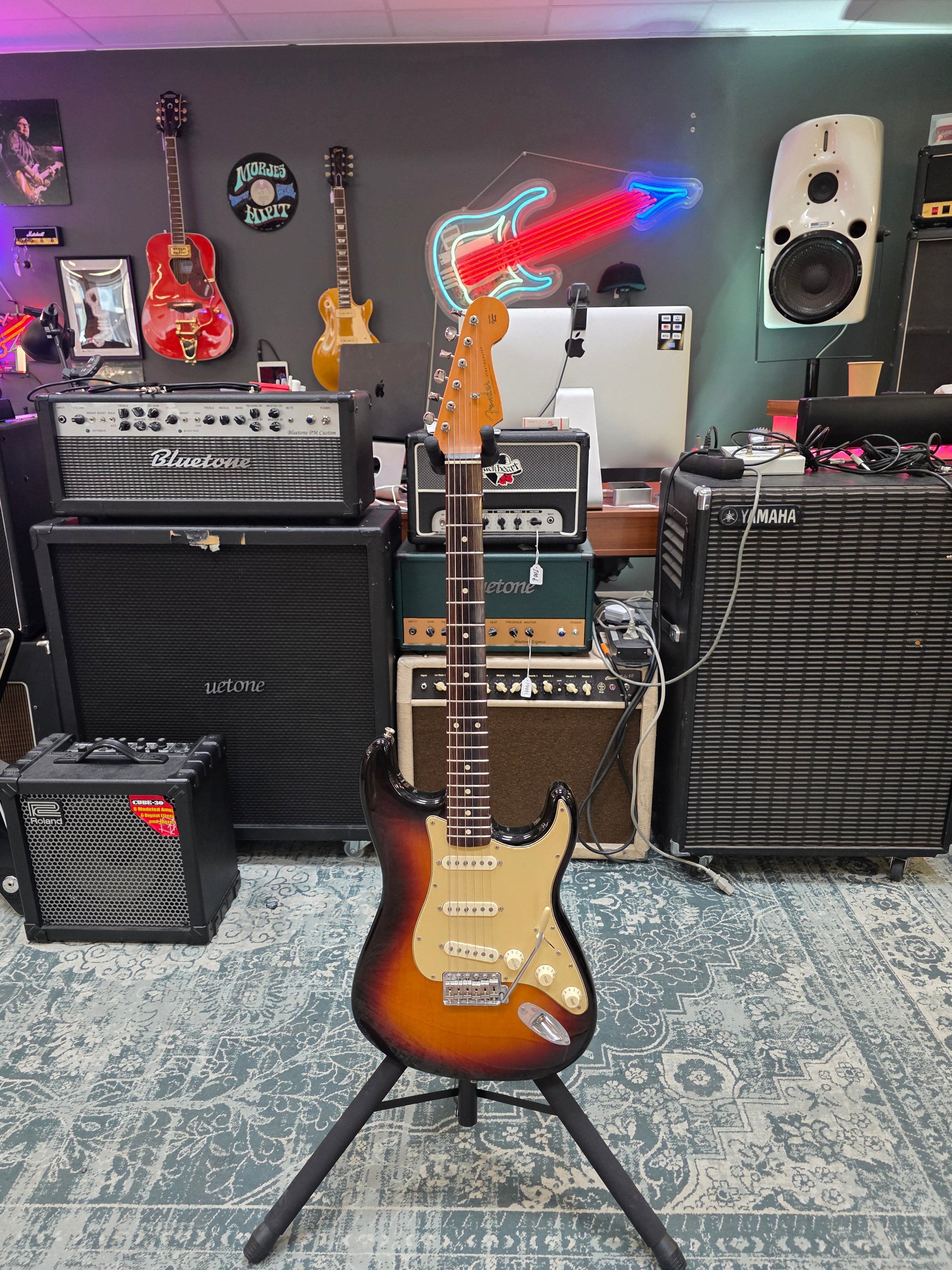 RESERVED Fender Classic Series 60s Stratocaster 2005