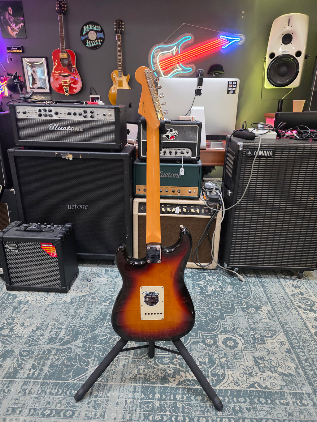 RESERVED Fender Classic Series 60s Stratocaster 2005