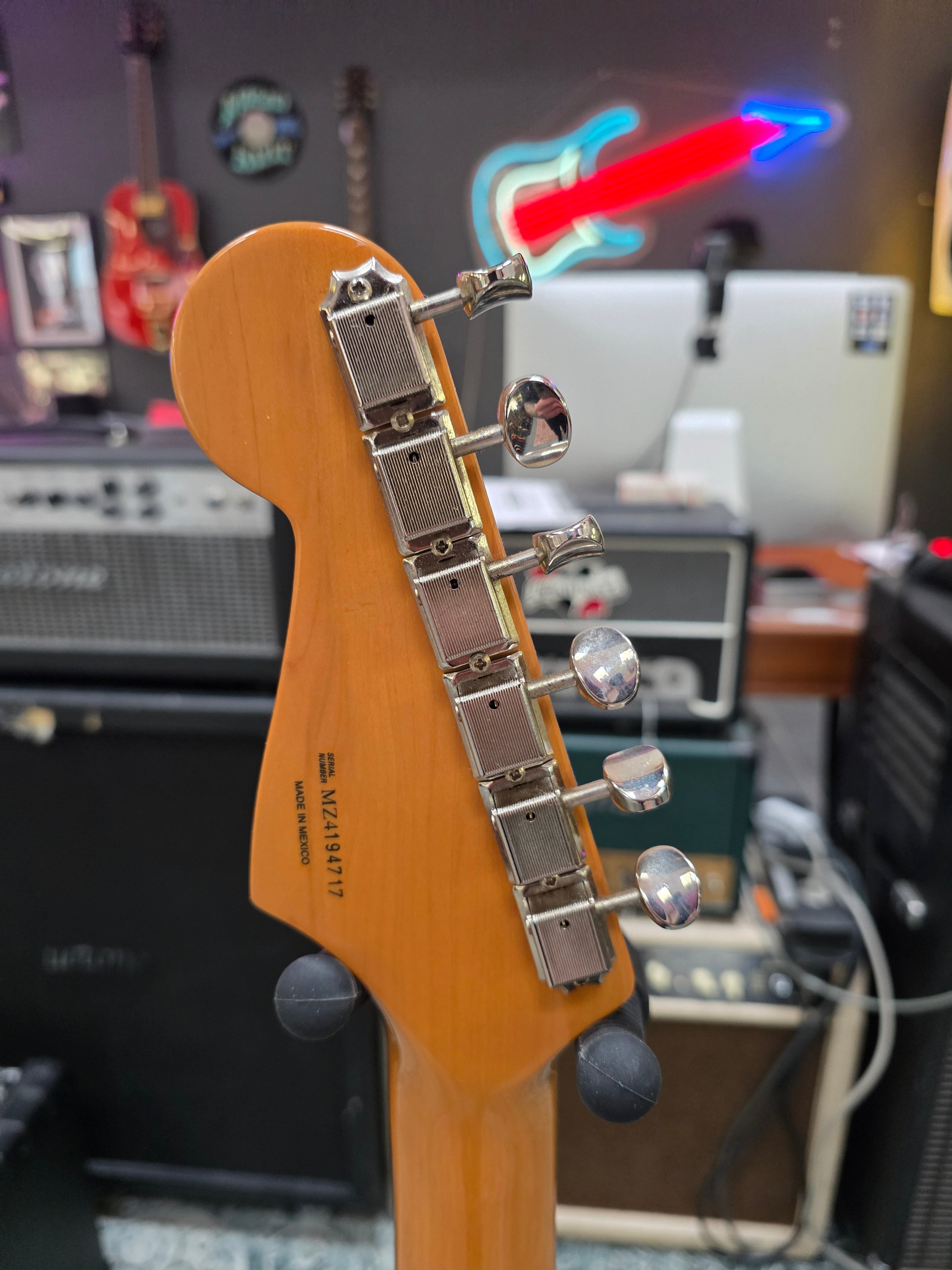 RESERVED Fender Classic Series 60s Stratocaster 2005