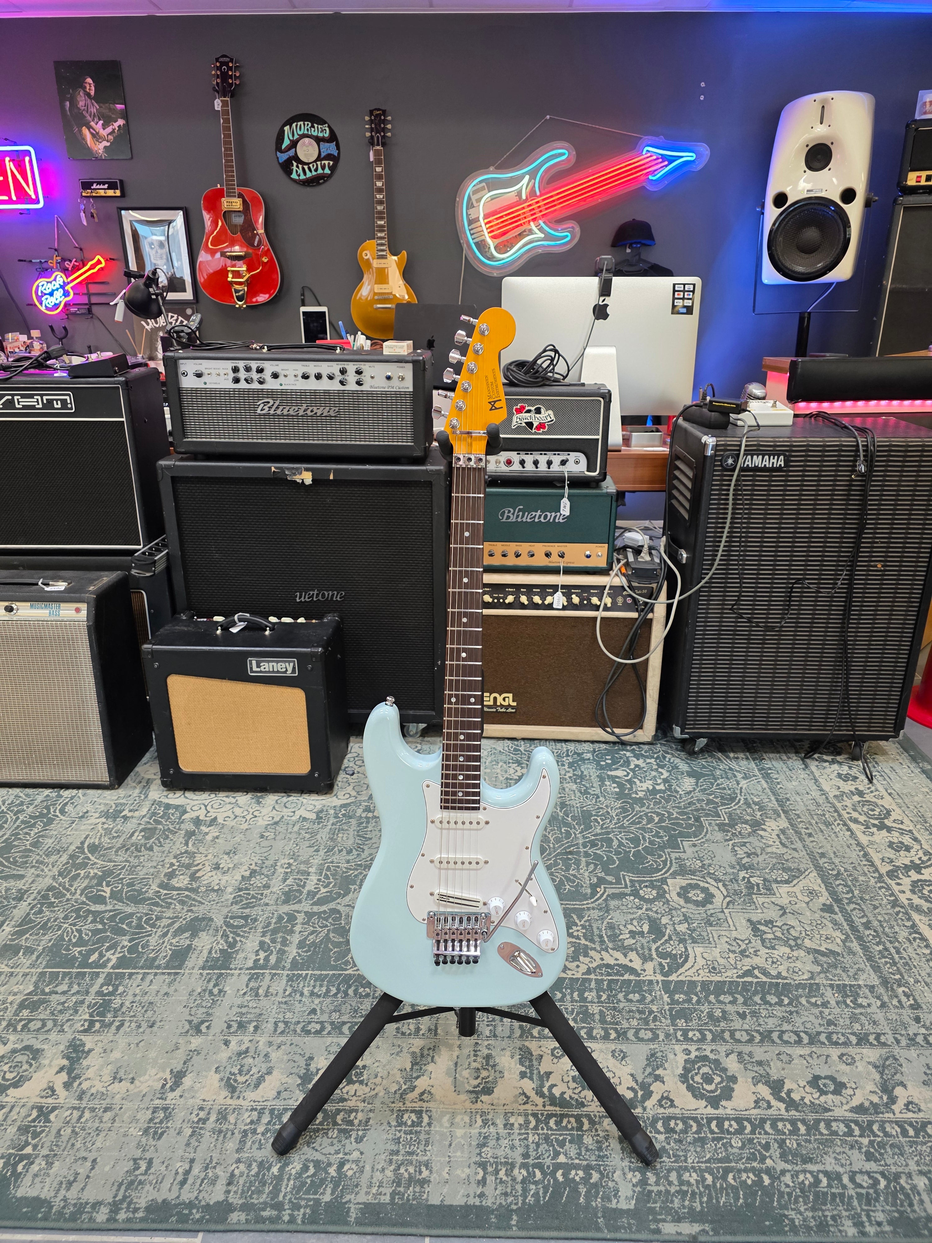 Manninen Custom Instruments SuperStrat