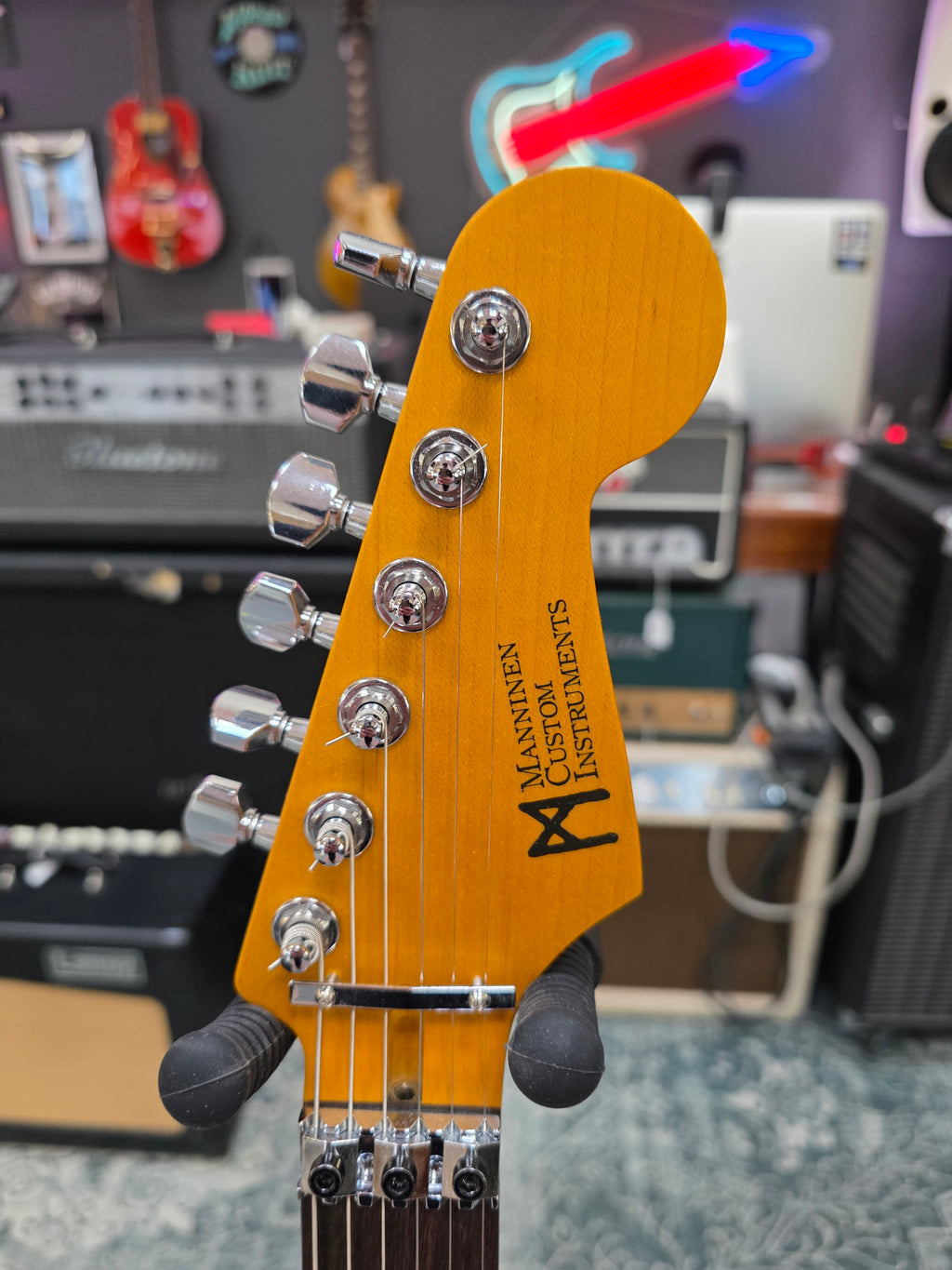 Manninen Custom Instruments SuperStrat