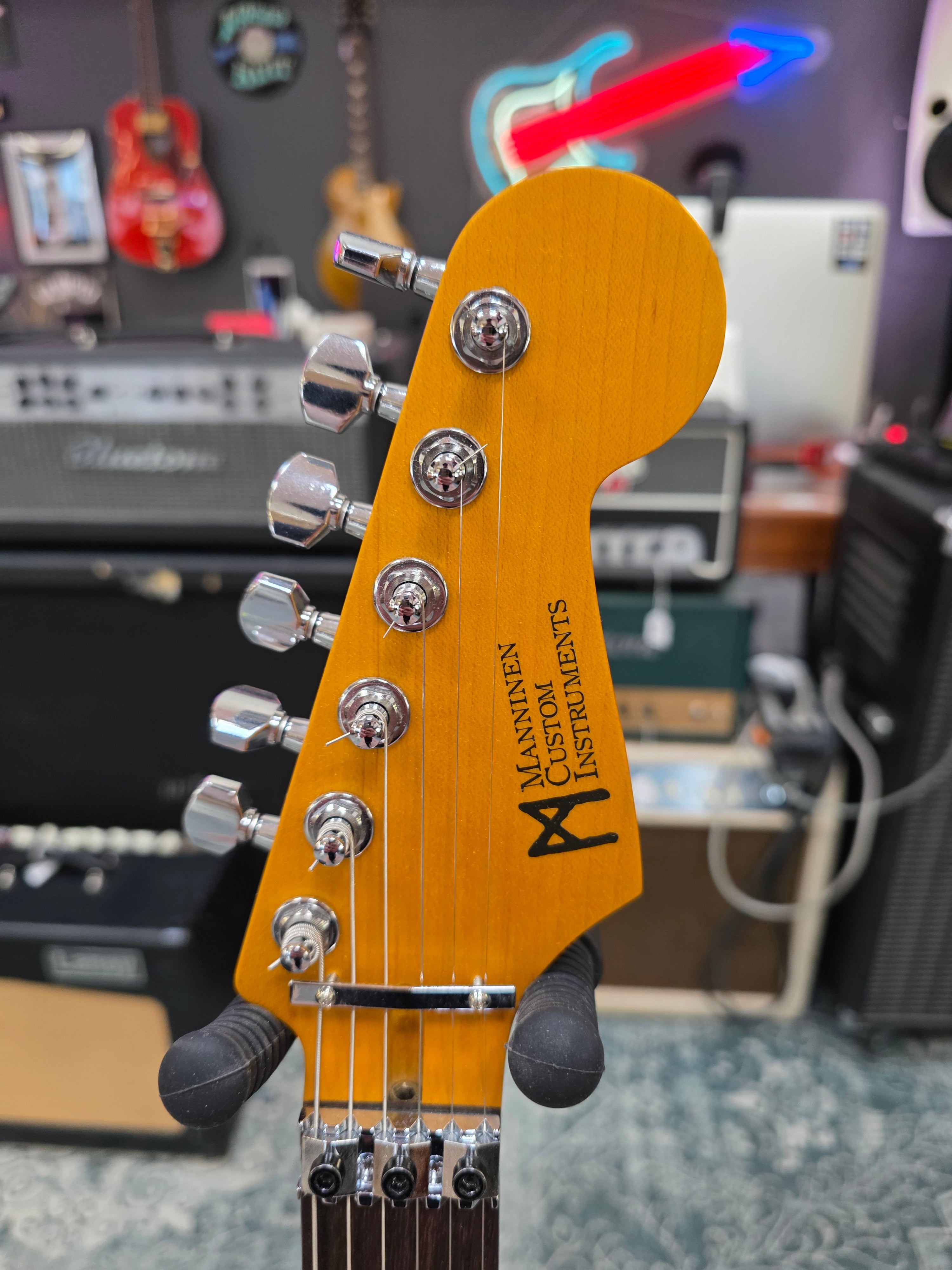 Manninen Custom Instruments SuperStrat
