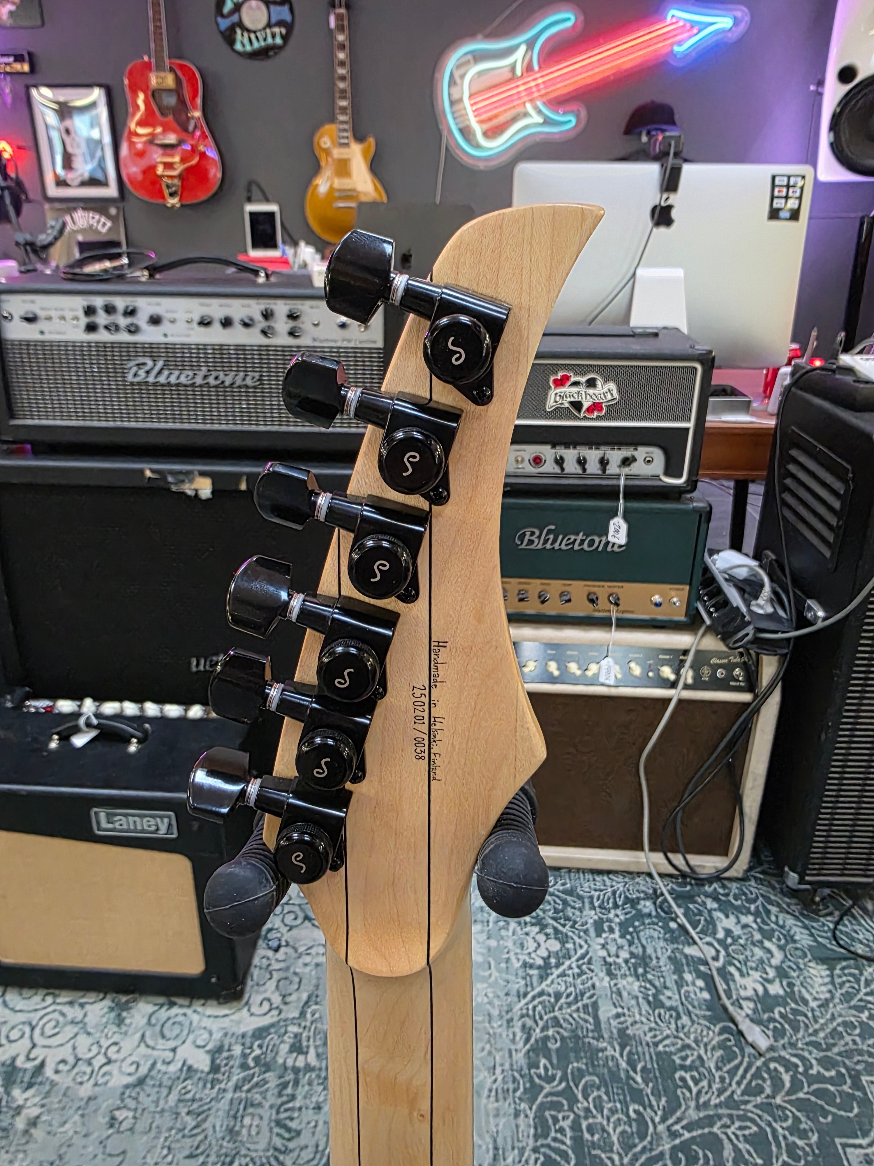 IP Guitars Icarus 0038