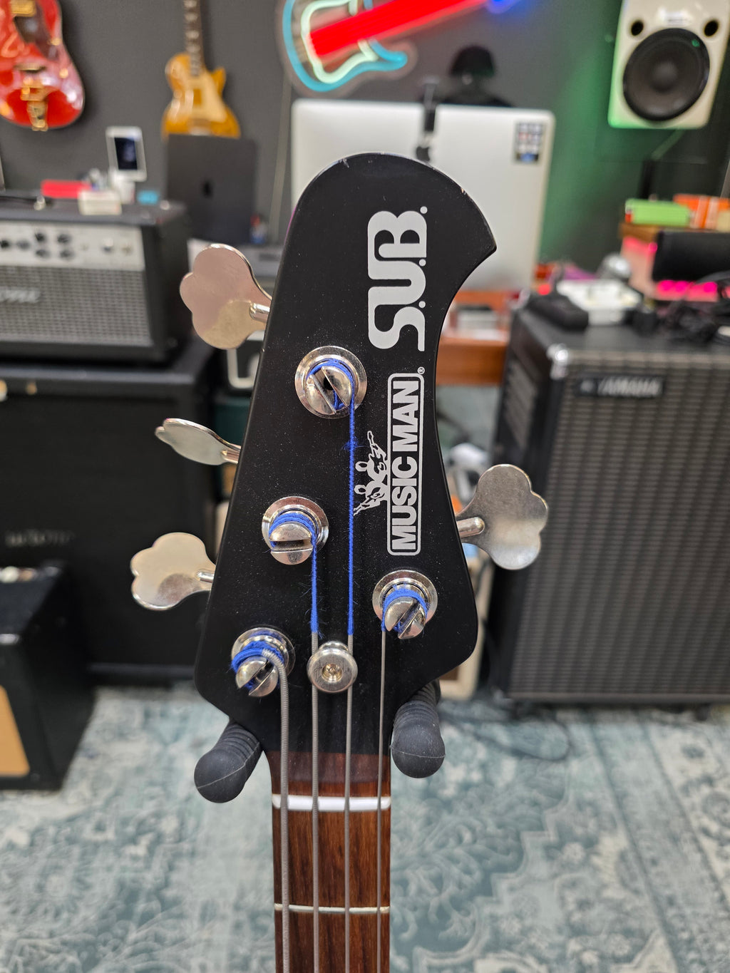 Music Man S.U.B. 2EQ Textured Black 2003