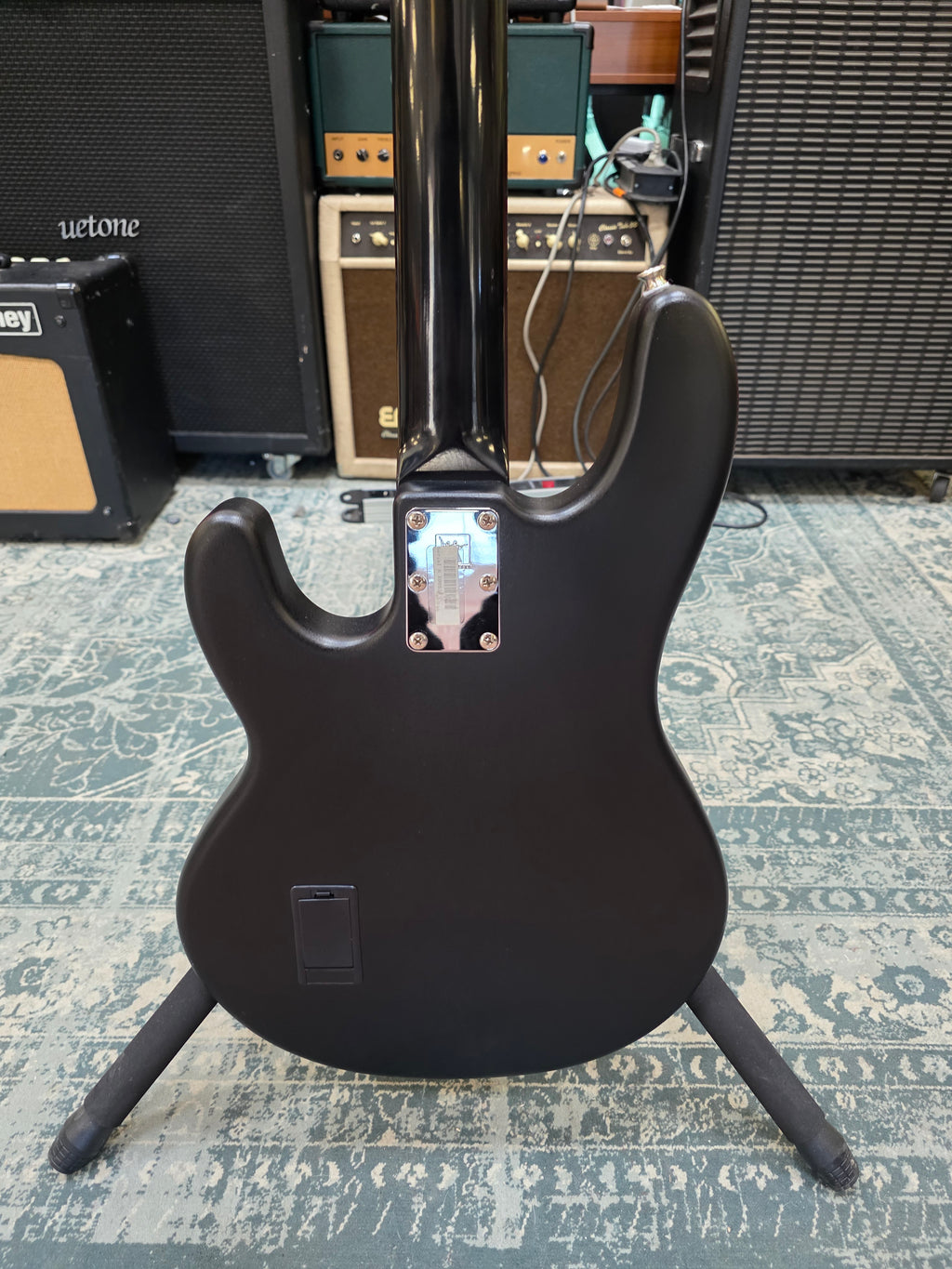 Music Man S.U.B. 2EQ Textured Black 2003