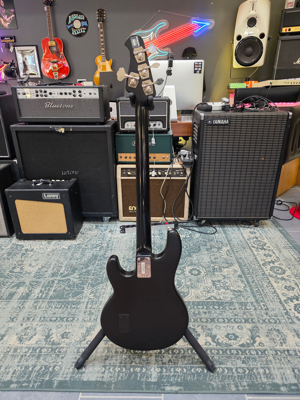 Music Man S.U.B. 2EQ Textured Black 2003
