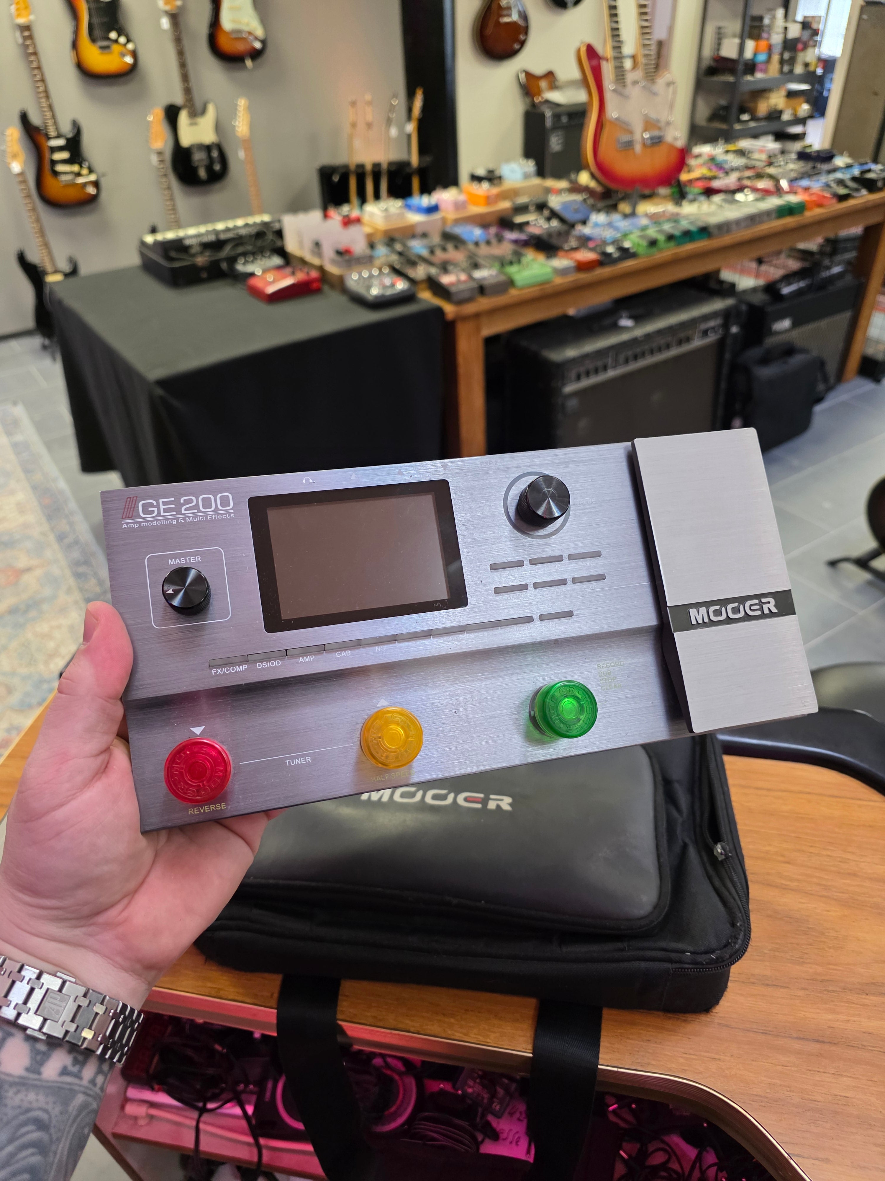 Mooer GE 200