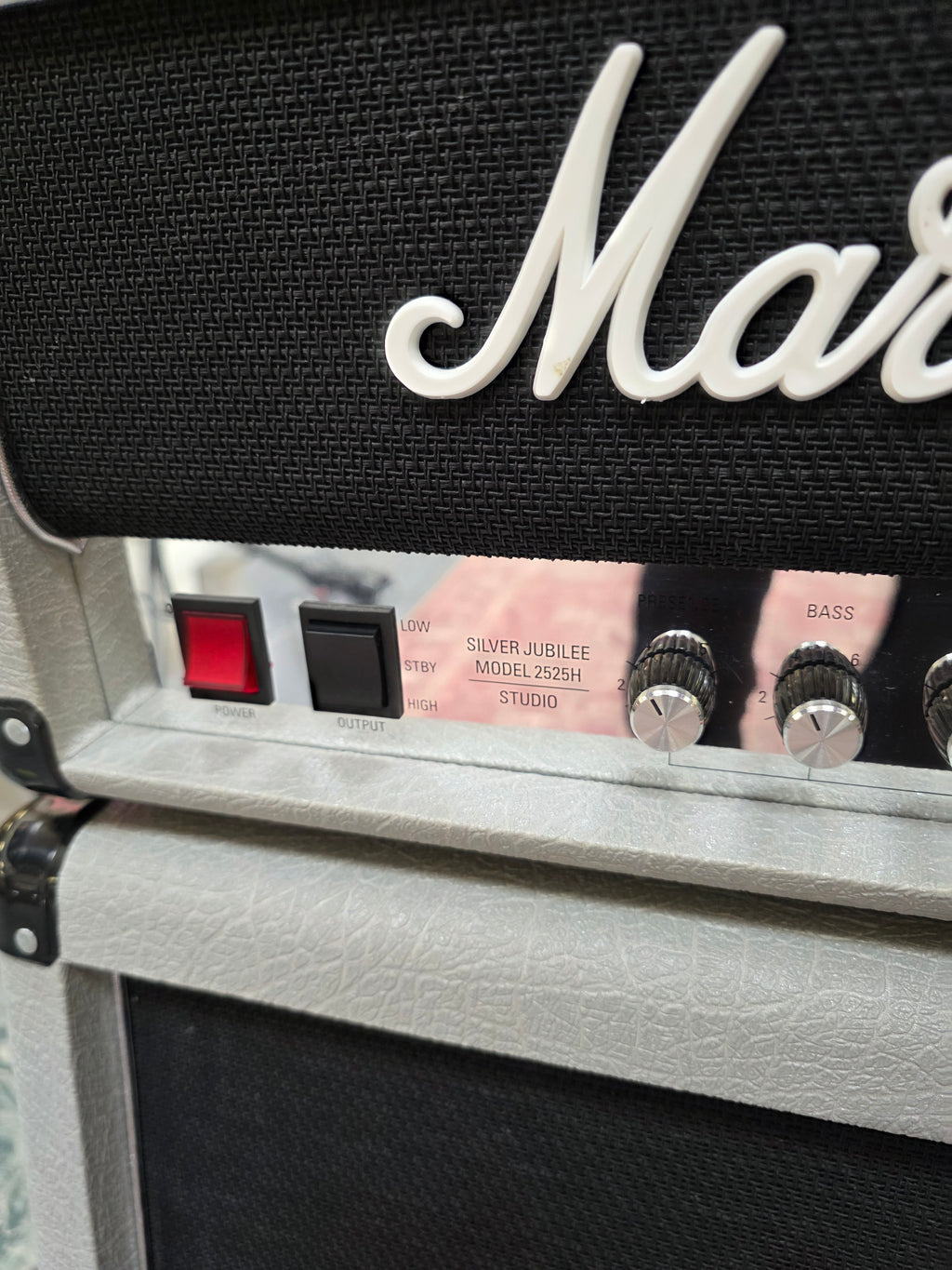 Marshall Studio Jubilee 2525H "Silver Jubilee" 20-Watt Guitar Amp Head w/ Marshall 2536A Silver Jubilee 2x12"