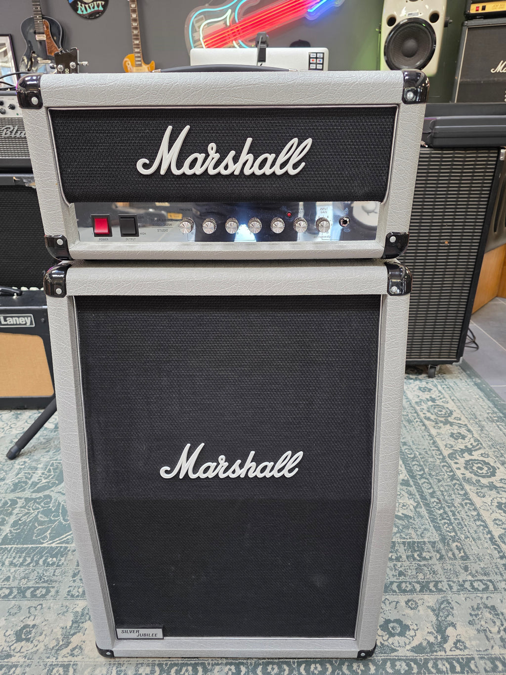 Marshall Studio Jubilee 2525H "Silver Jubilee" 20-Watt Guitar Amp Head w/ Marshall 2536A Silver Jubilee 2x12"