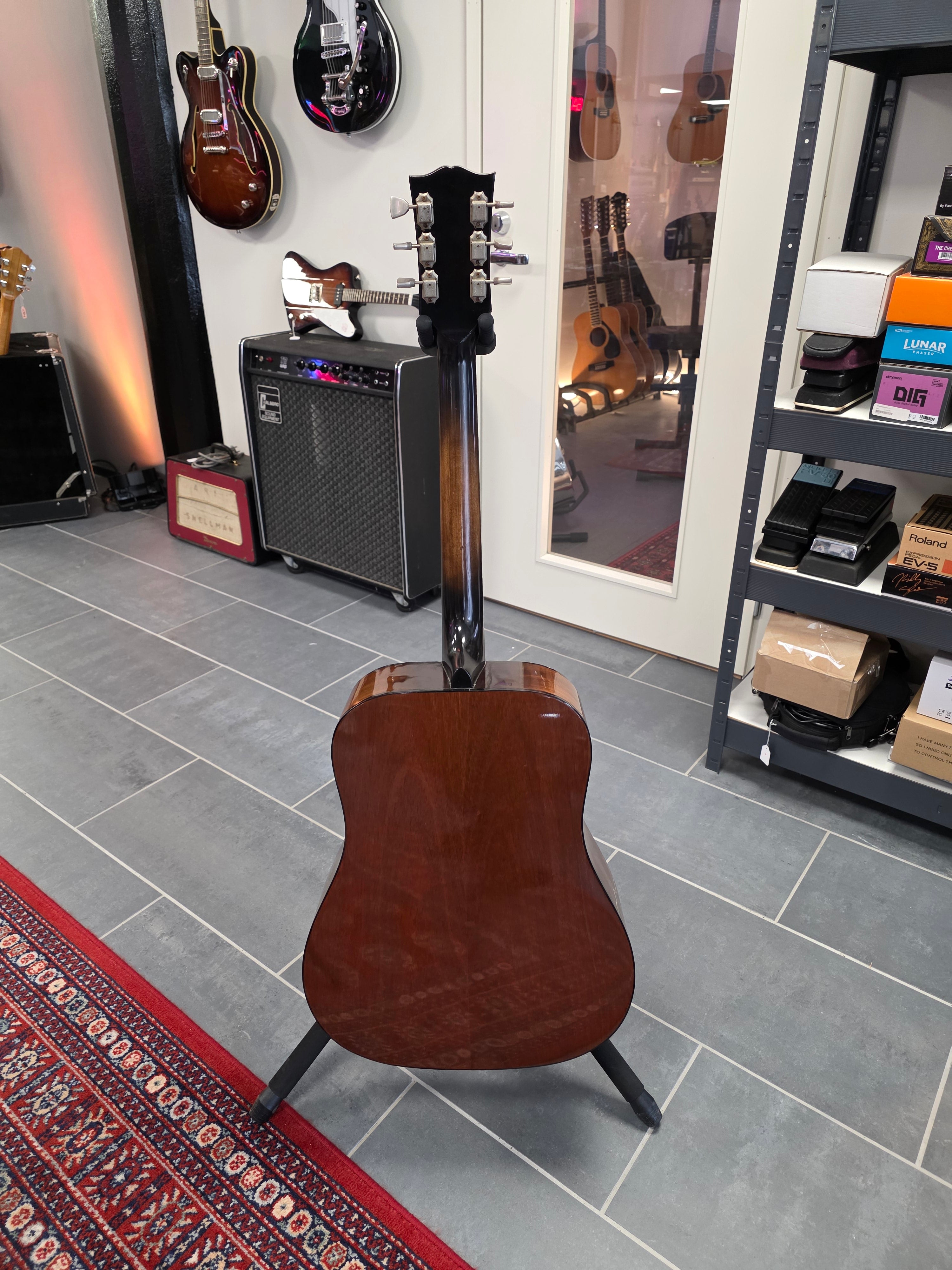 Gibson J-45 Deluxe 1974