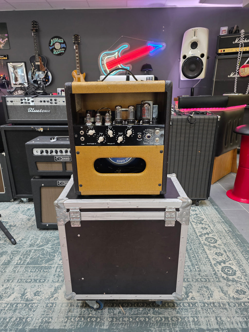 Swart Atomic Space Tone Combo