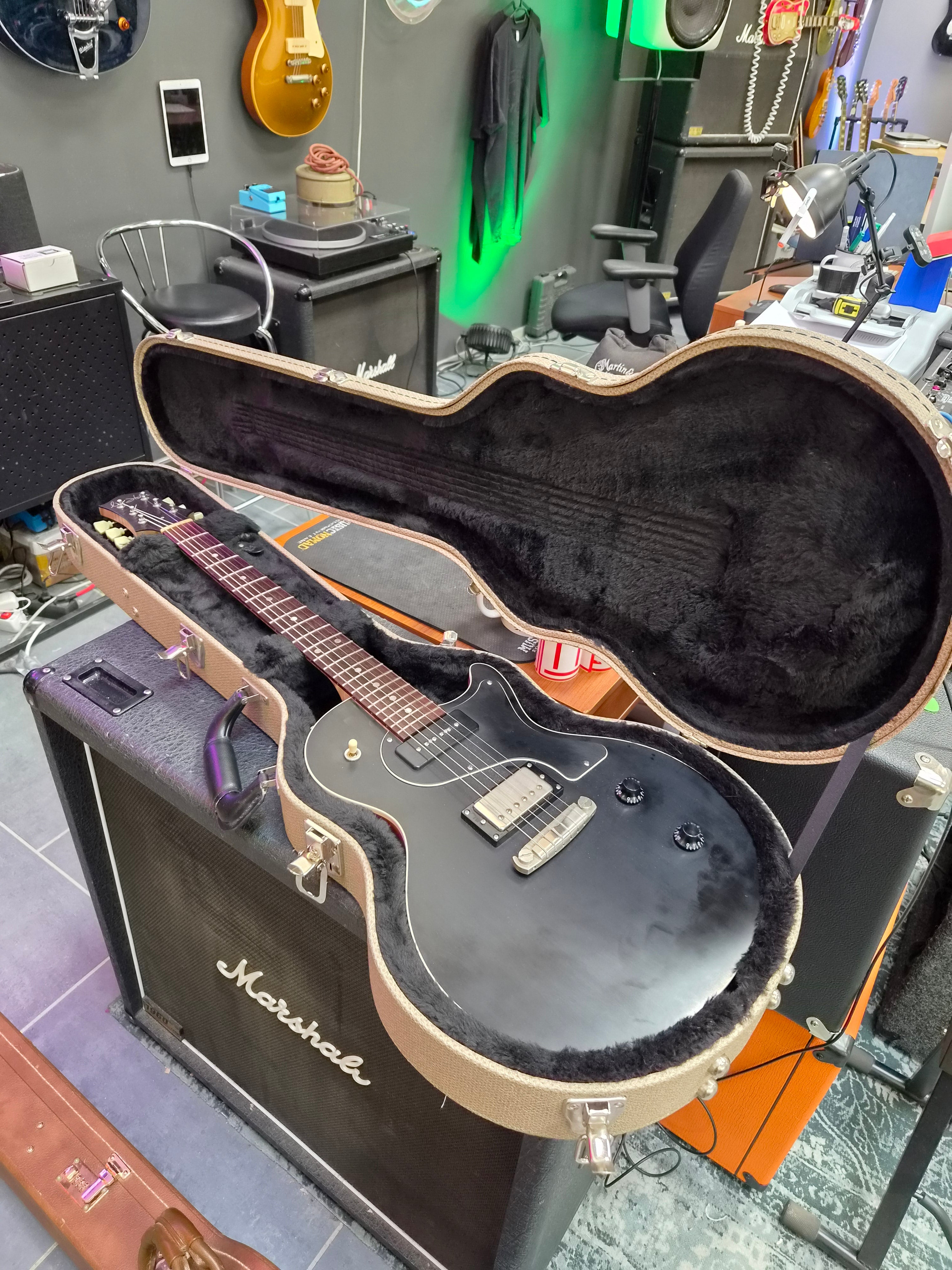 Nik Huber Krautster II Onyx Black 2019